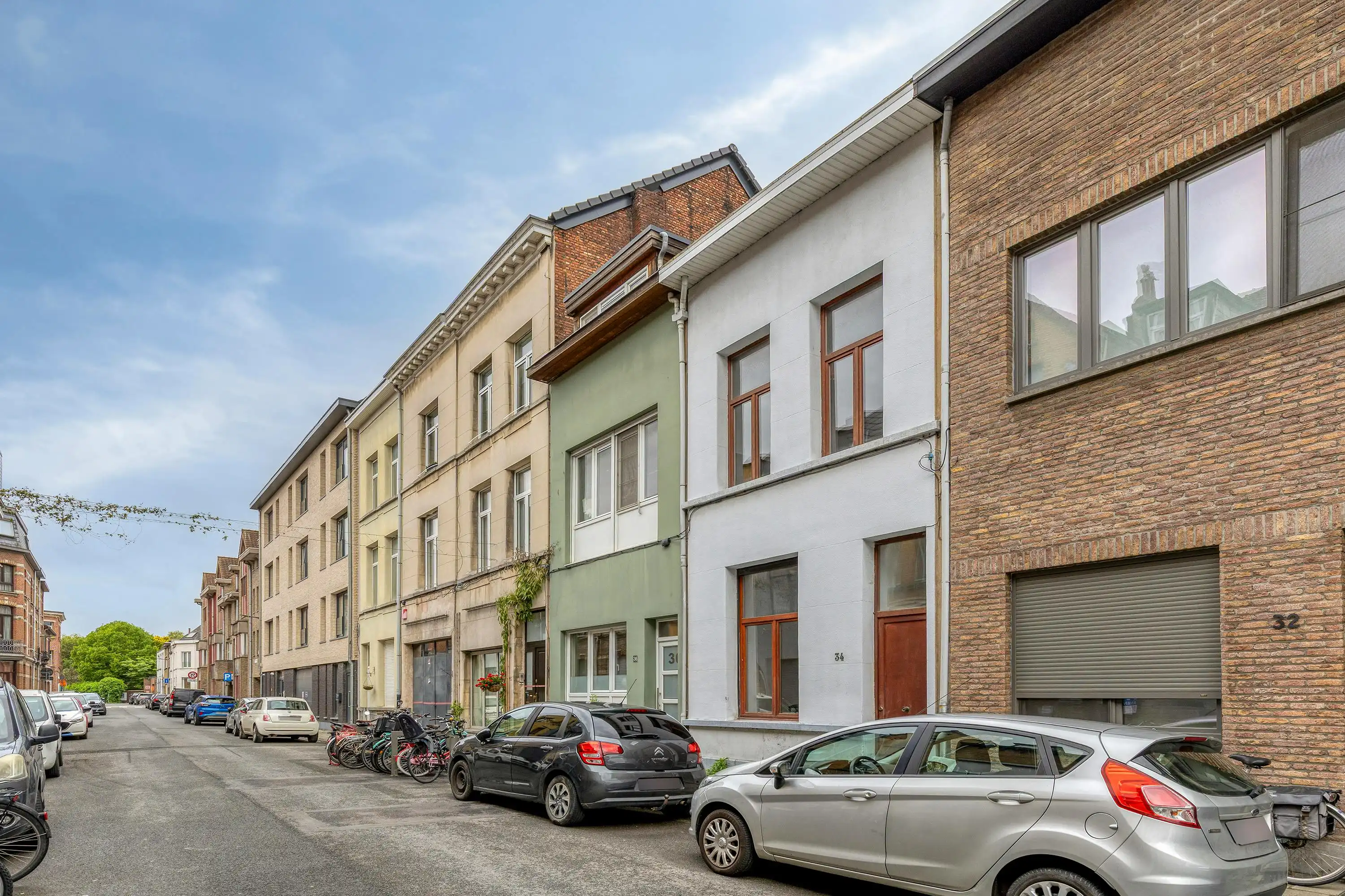 Op te frissen huis met 4 slaapkamers te koop in Borgerhout! foto 27