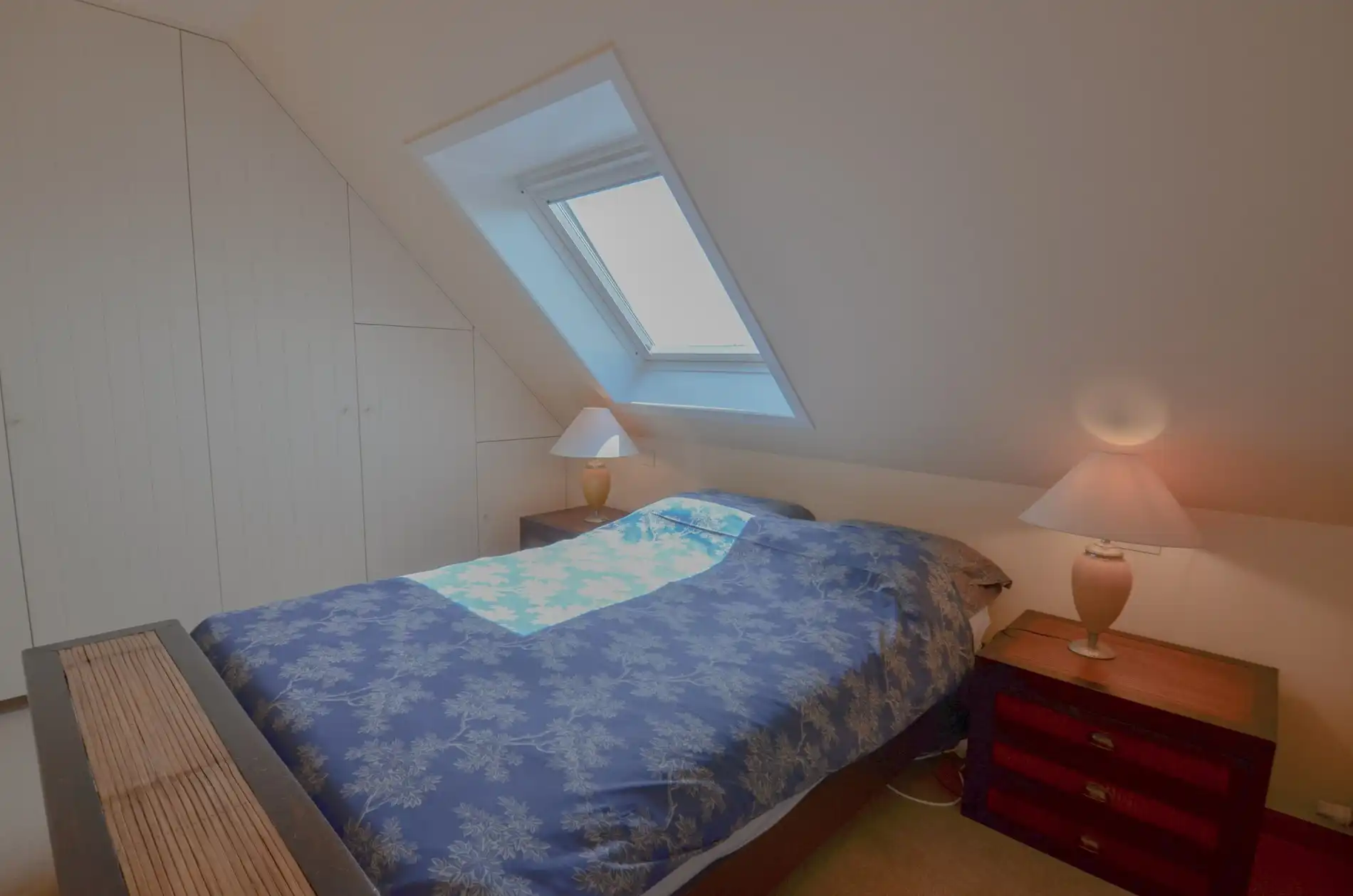 Stijlvol duplexappartement met zonnige terrassen en open zicht op de villa’s van het Zoute. foto 23