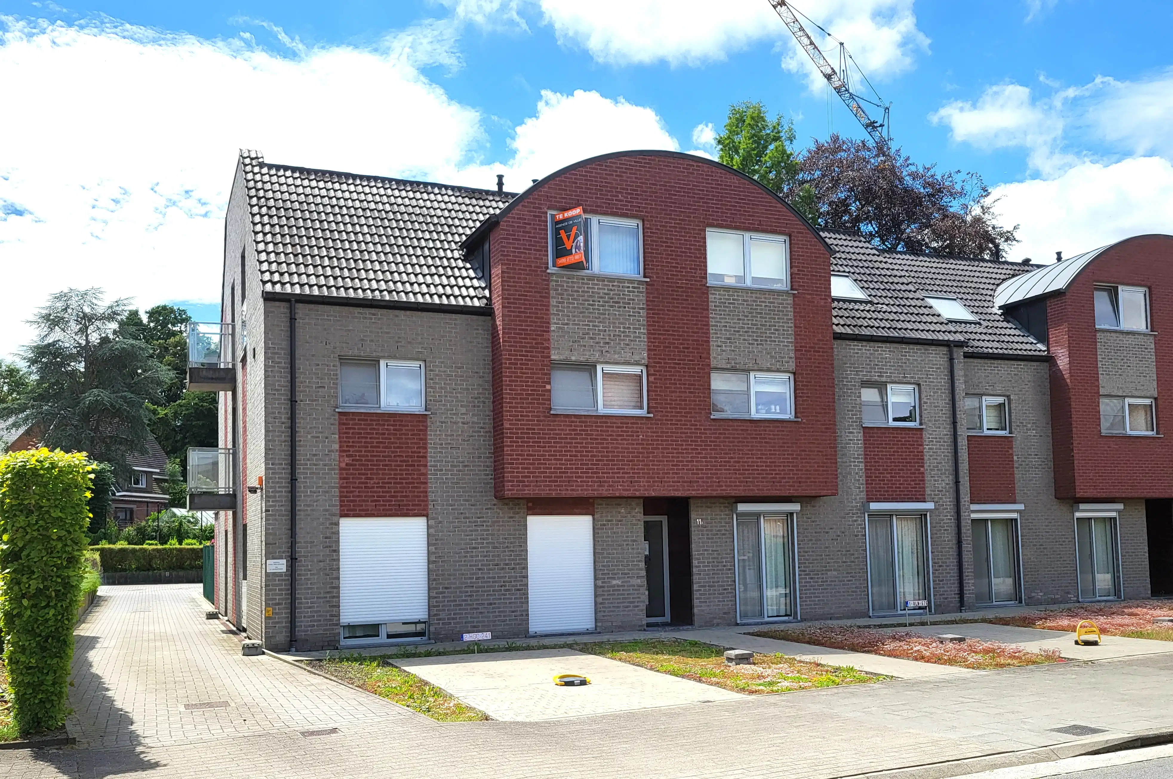 Op zoek naar een instapklaar appartement waar comfort en een uitstekende ligging samenkomen?  foto {{pictureIndex}}