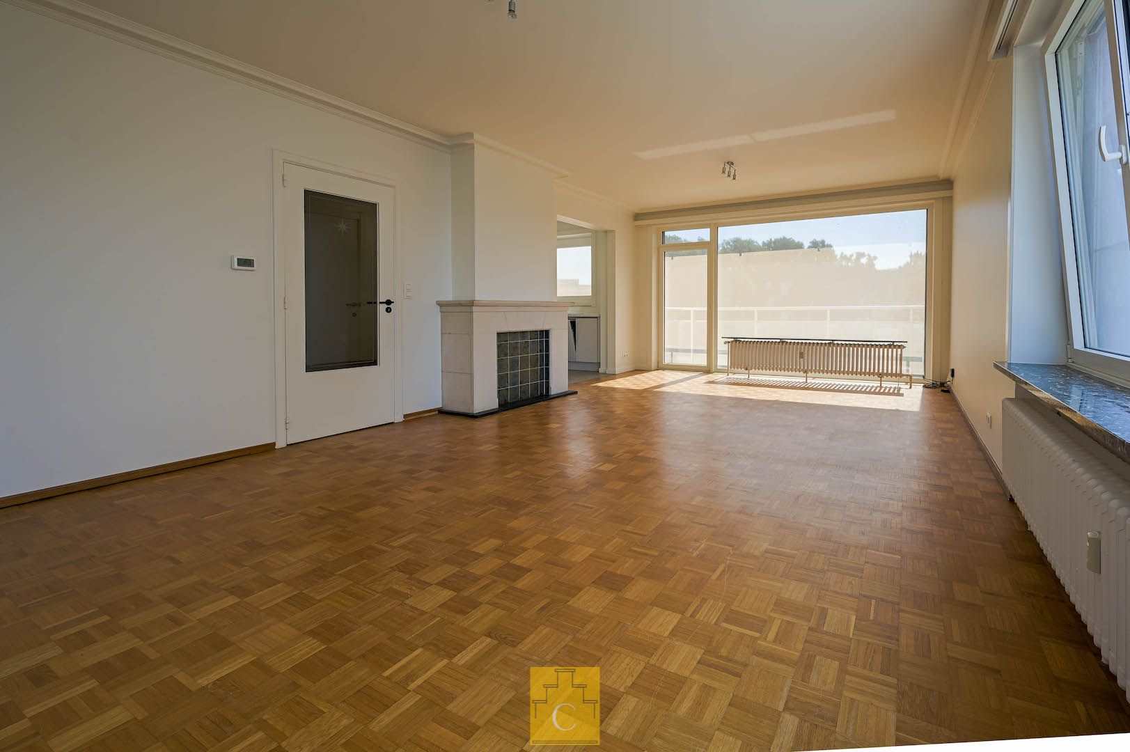recent gerenoveerd 3 slaapkamer-appartement vlakbij het station, mooie uitzichten, mogelijkheid garage foto 5