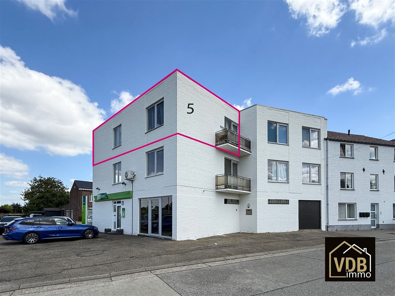 GERENOVEERD APPARTEMENT - 2 SLAAPKAMERS foto {{pictureIndex}}