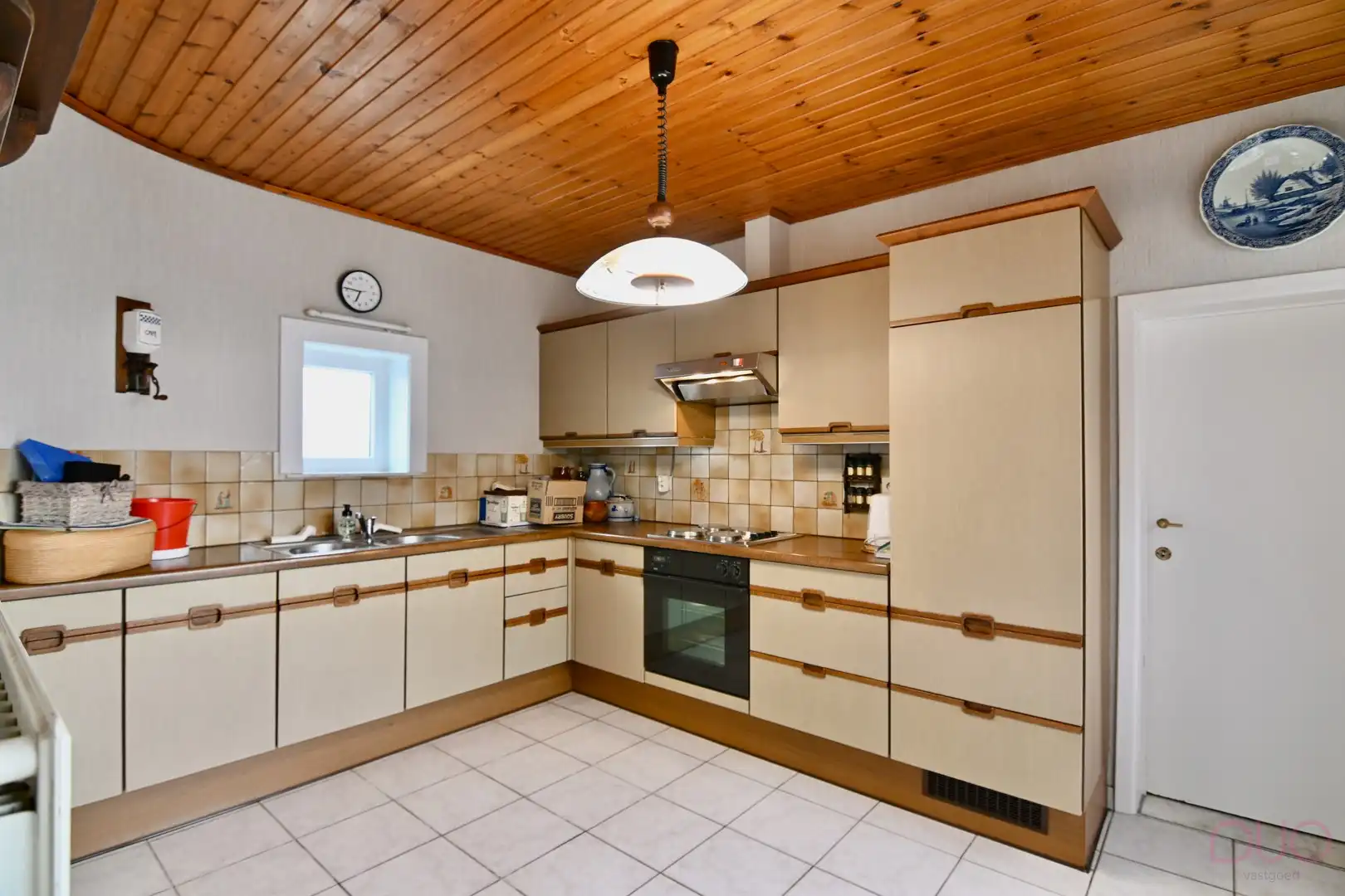 Statige hoekwoning met poortgebouw, loods en stallingen op 8a36ca in Zoutleeuw foto 6