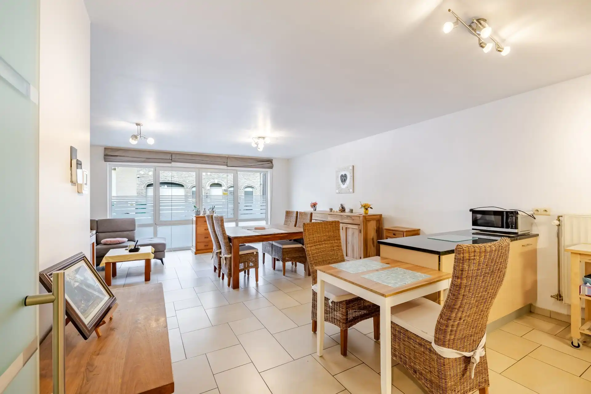 Gelijkvloers appartement met 2 slaapkamers en terras in Aalst foto 4