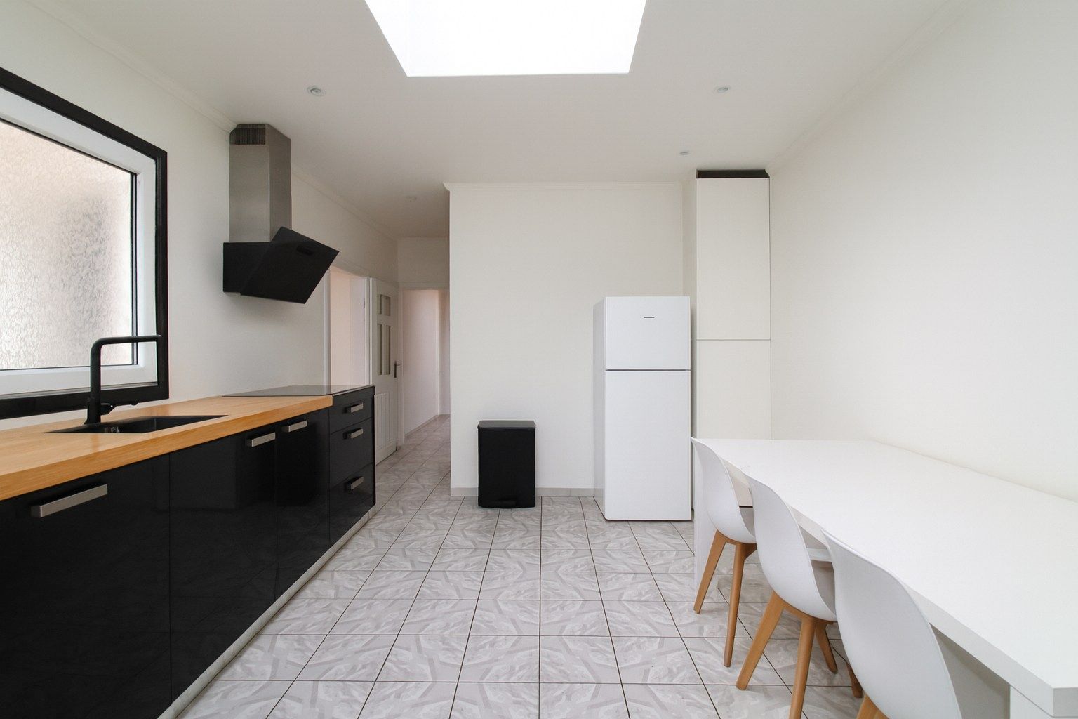 Te koop: Uitzonderlijk ruime stadswoning met 6 slaapkamers, garage en tuin in het hart van Sint-Niklaas! foto 10