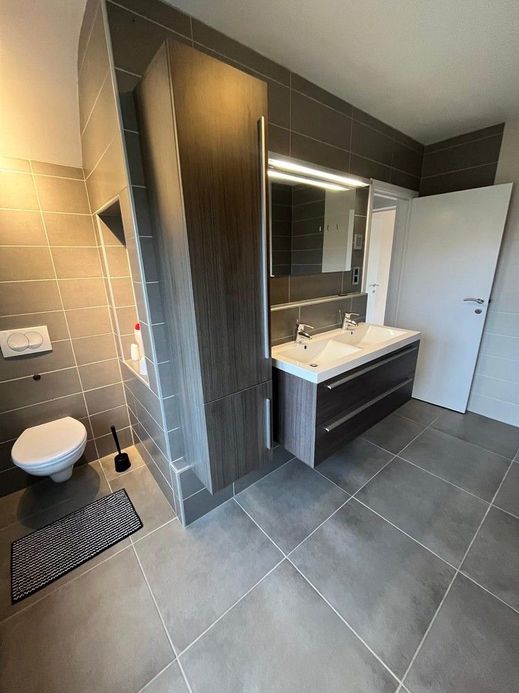 Mooie gezinswoning foto 9