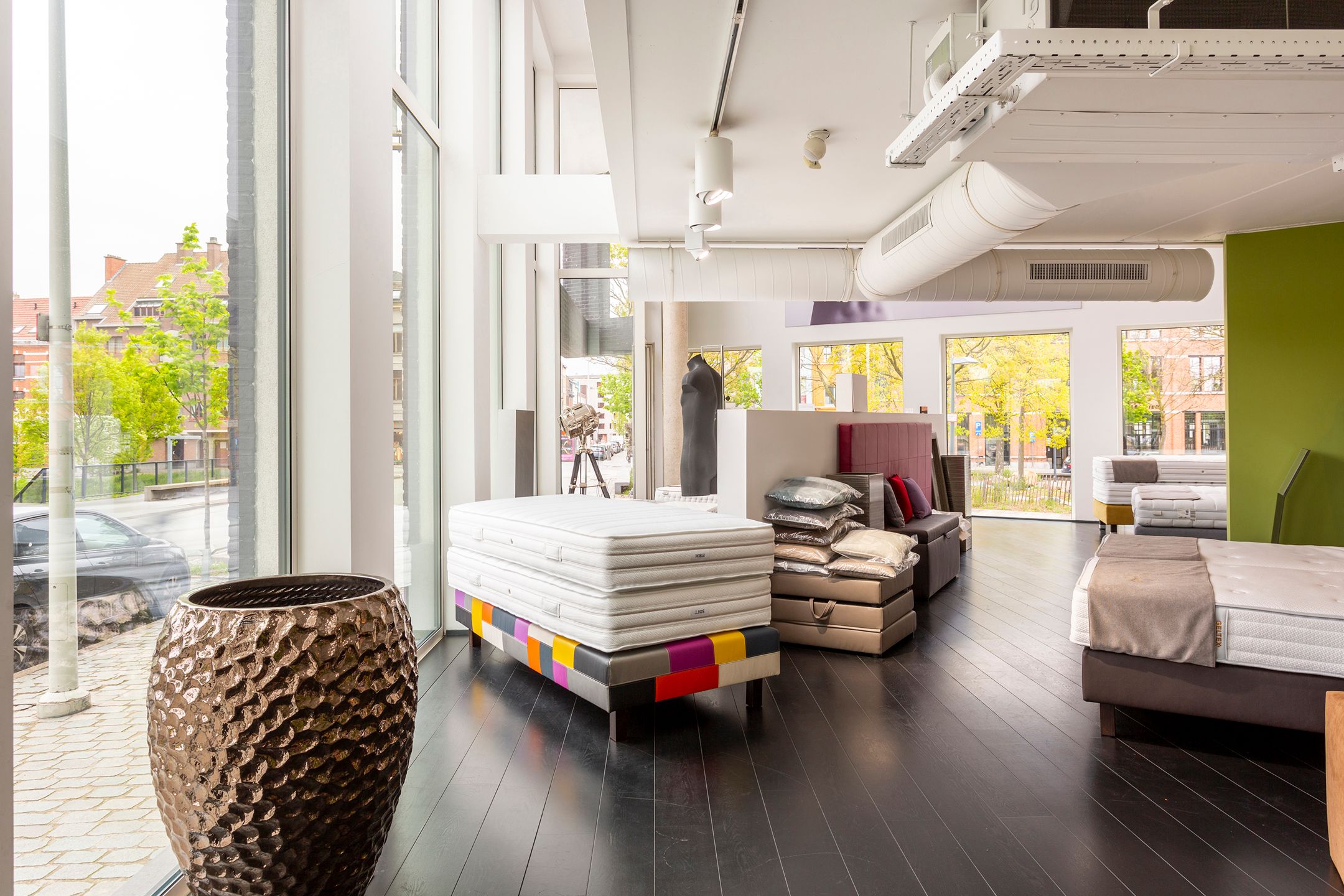 handelsruimte ca 368 m² op zichtlocatie aan Park Spoor Noord foto 3