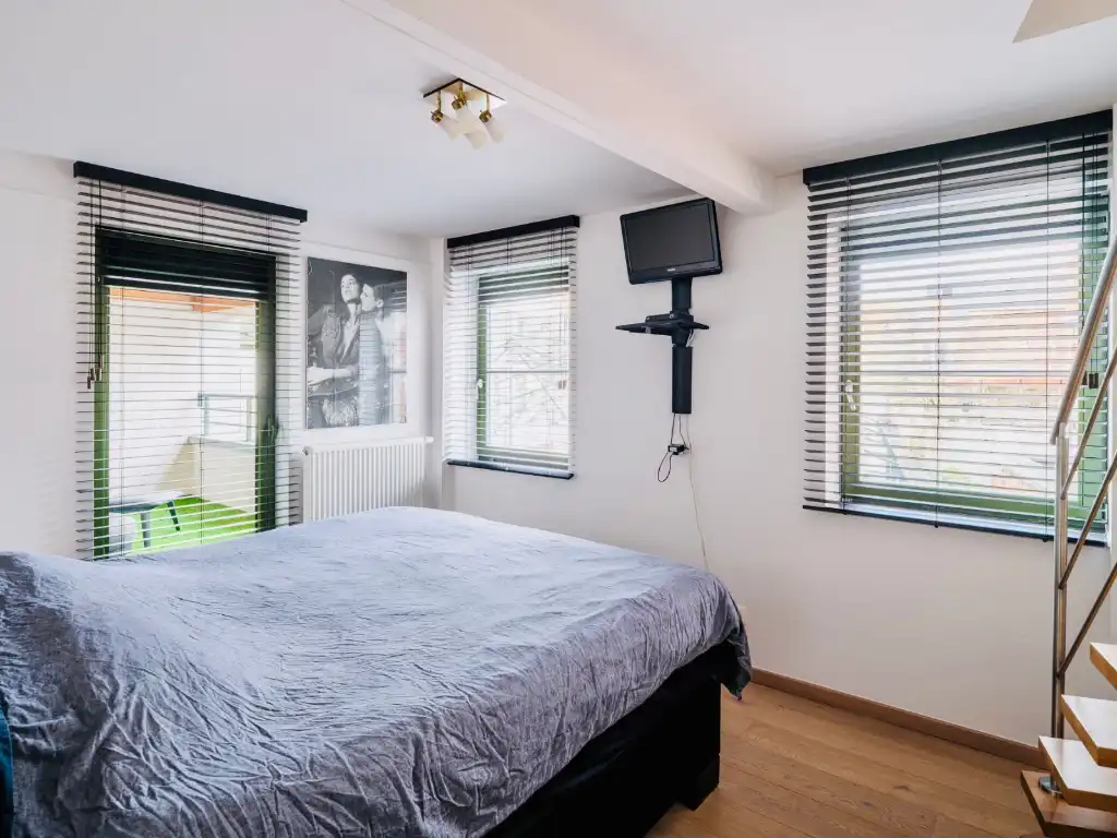 Bijzondere eigendom gelegen in een voormalige industriële katoenspinnerij. foto 11