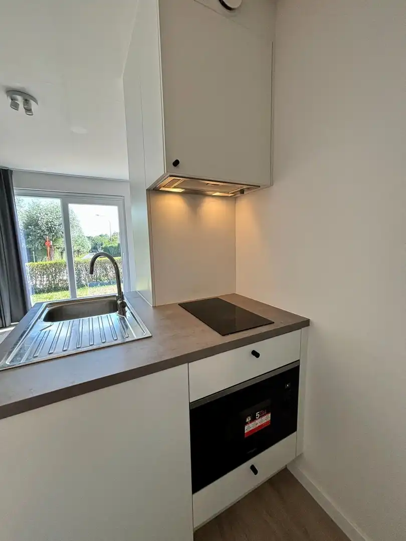Bemeubelde studentenkamer met privé-keuken & badkamer – Hoog Kortrijk foto 2