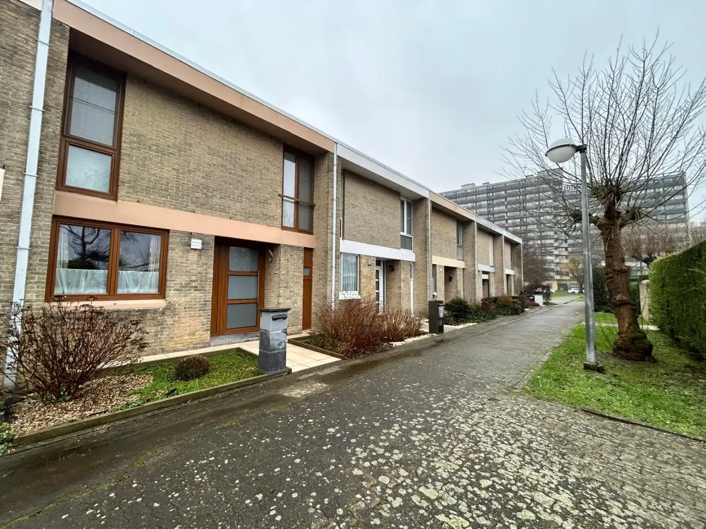 INSTAPKLARE WONING MET 3 SLPK, GARAGE EN ZONNIGE TUIN foto 4