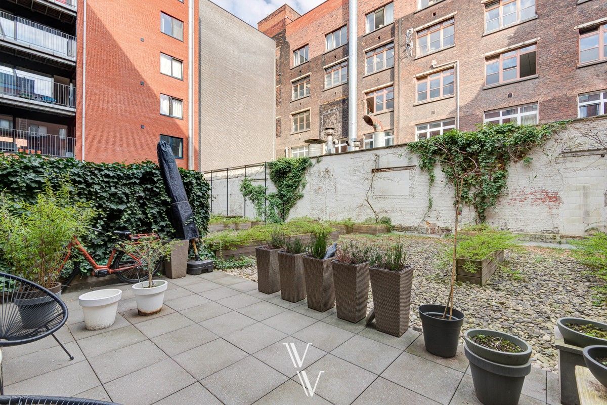 Mooi instapklaar appartement met tuin en parking foto 13