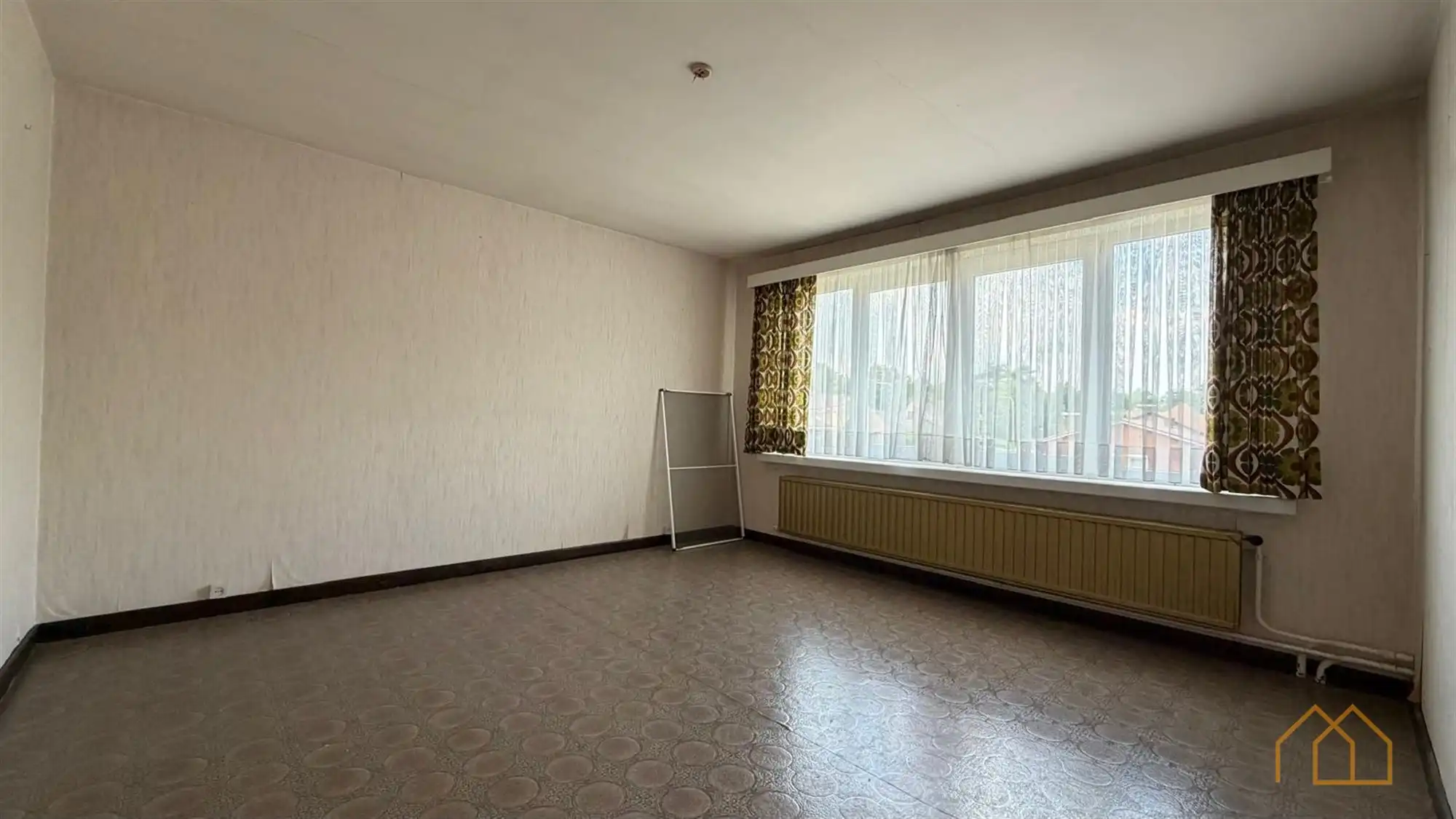 Vrijstaande woning met 3 slk en tuin foto 17