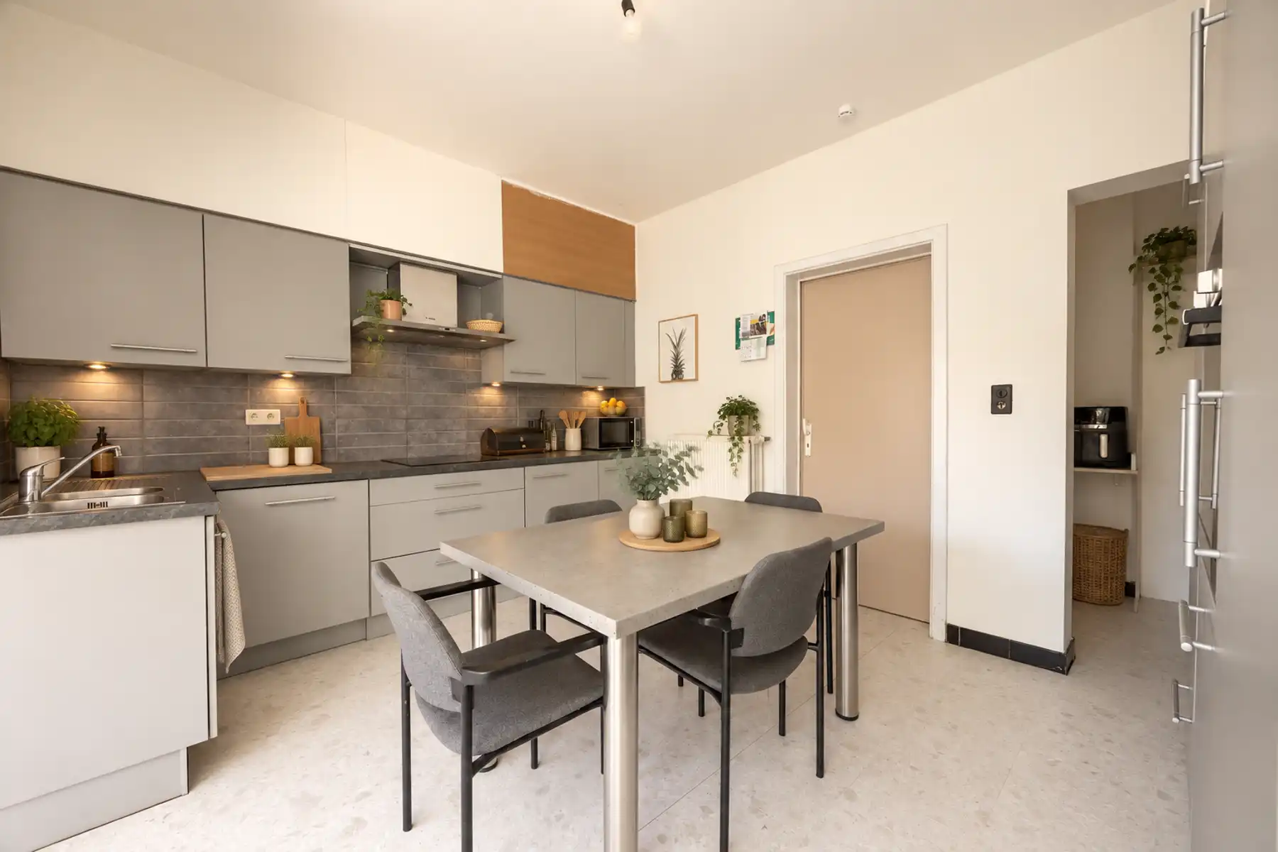 woning met mogelijkheid tot kantoor - uitbating vrij beroep  foto 5