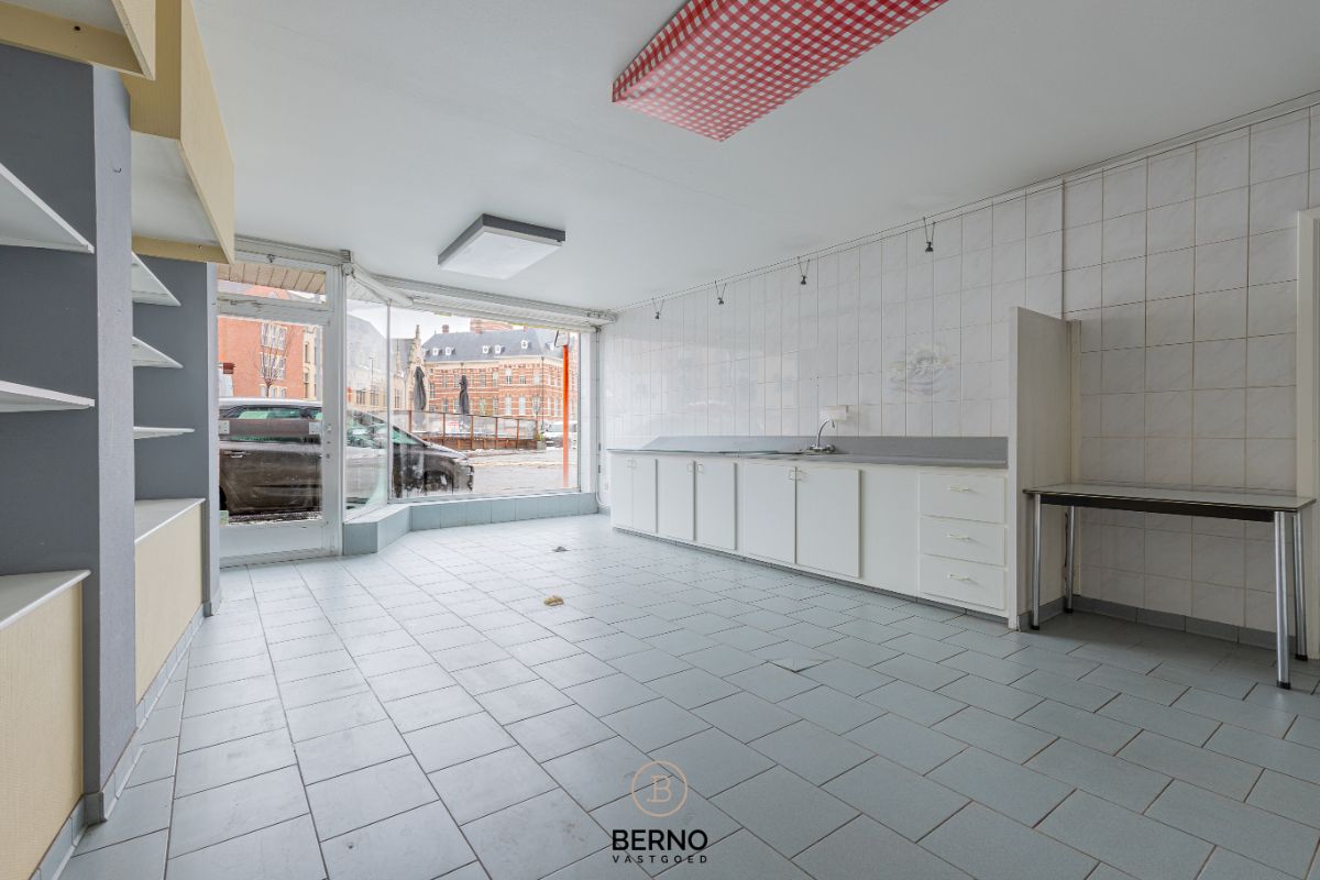 Woning met polyvalente benedenruimte foto 15