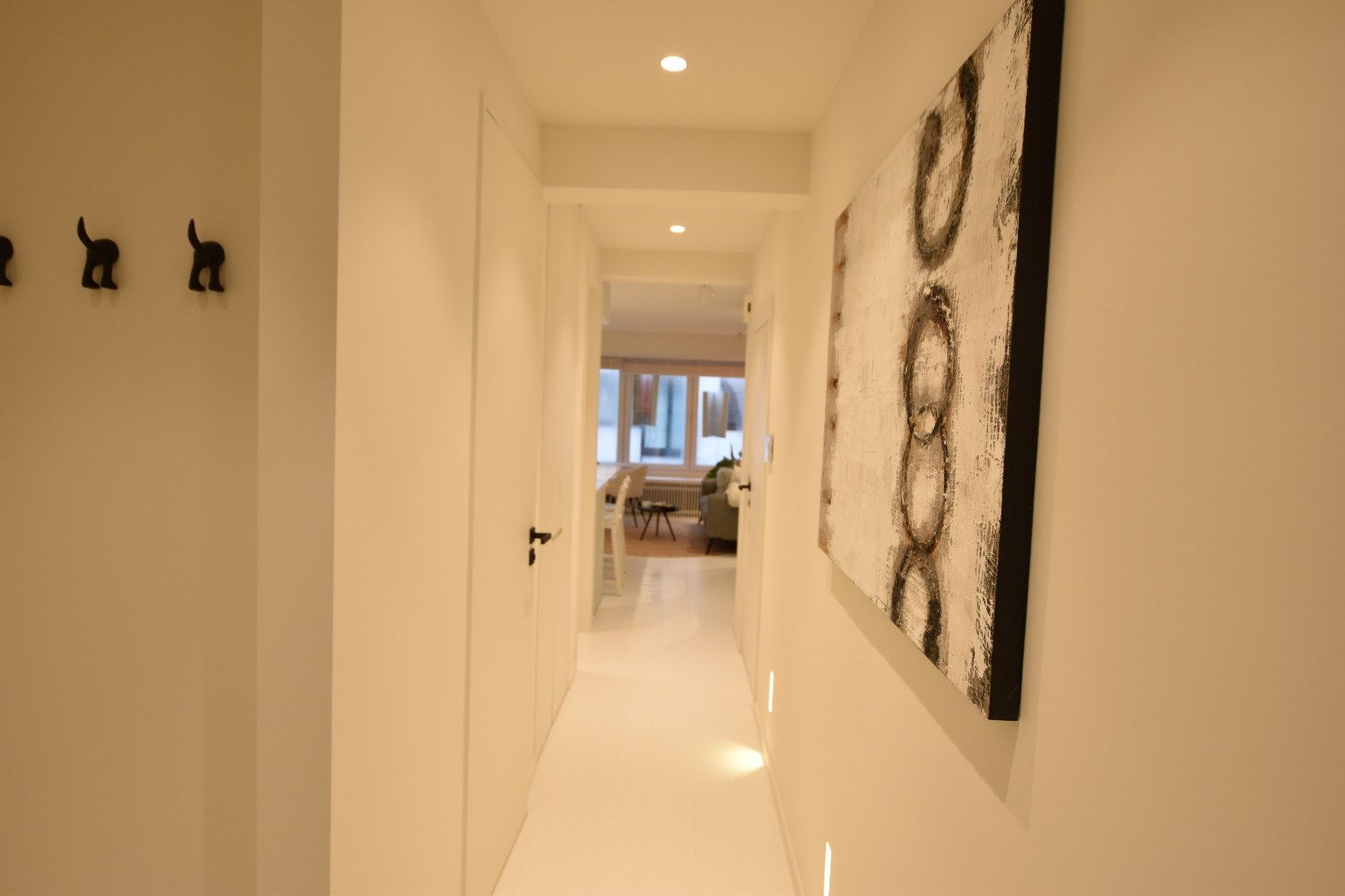 Gerenoveerd appartement met zijdelings zeezicht op een topligging in het Zoute foto 12