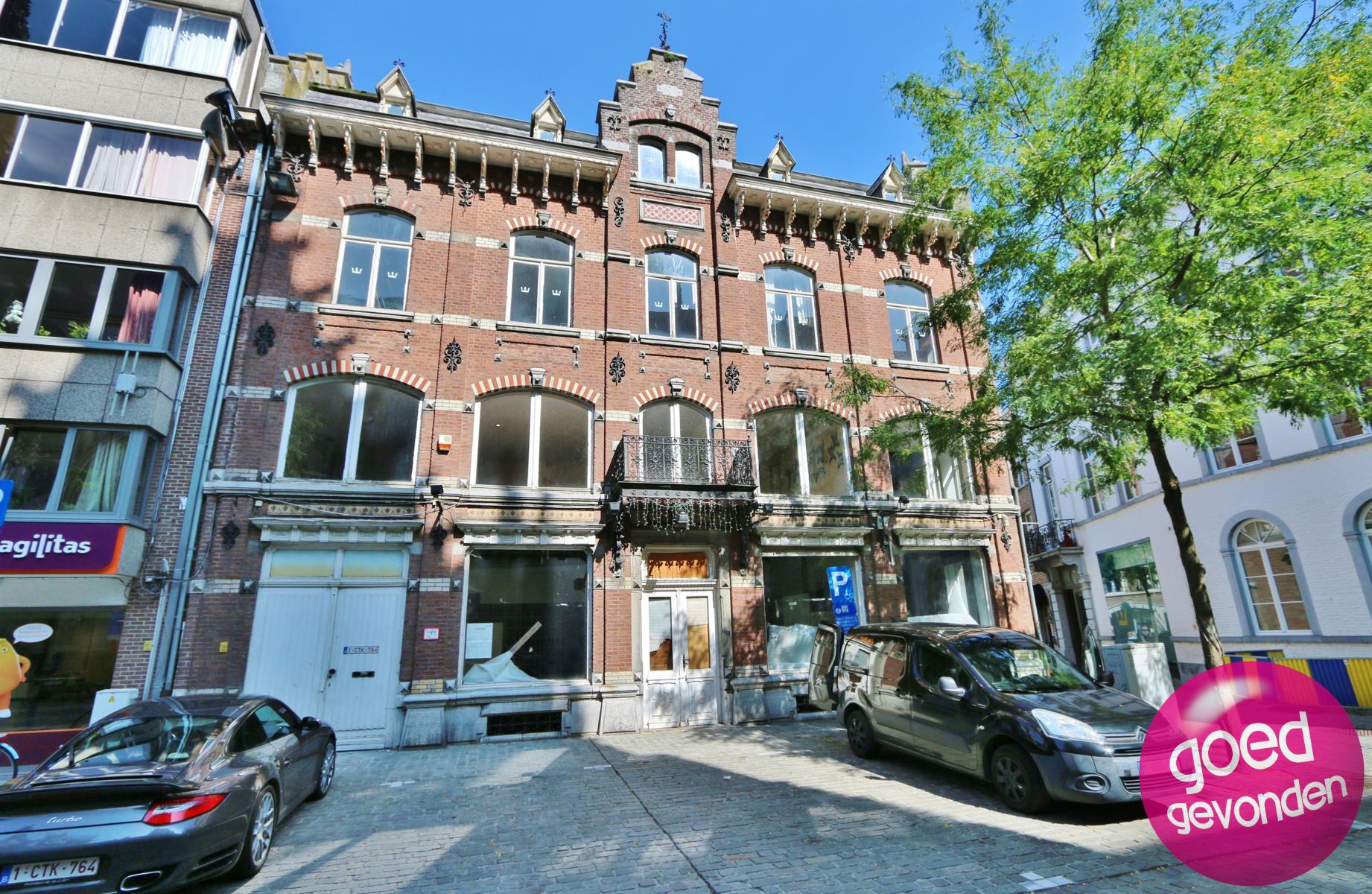 Geklasseerd gebouw centrum - veel mogelijkheden - 730 m² foto 9