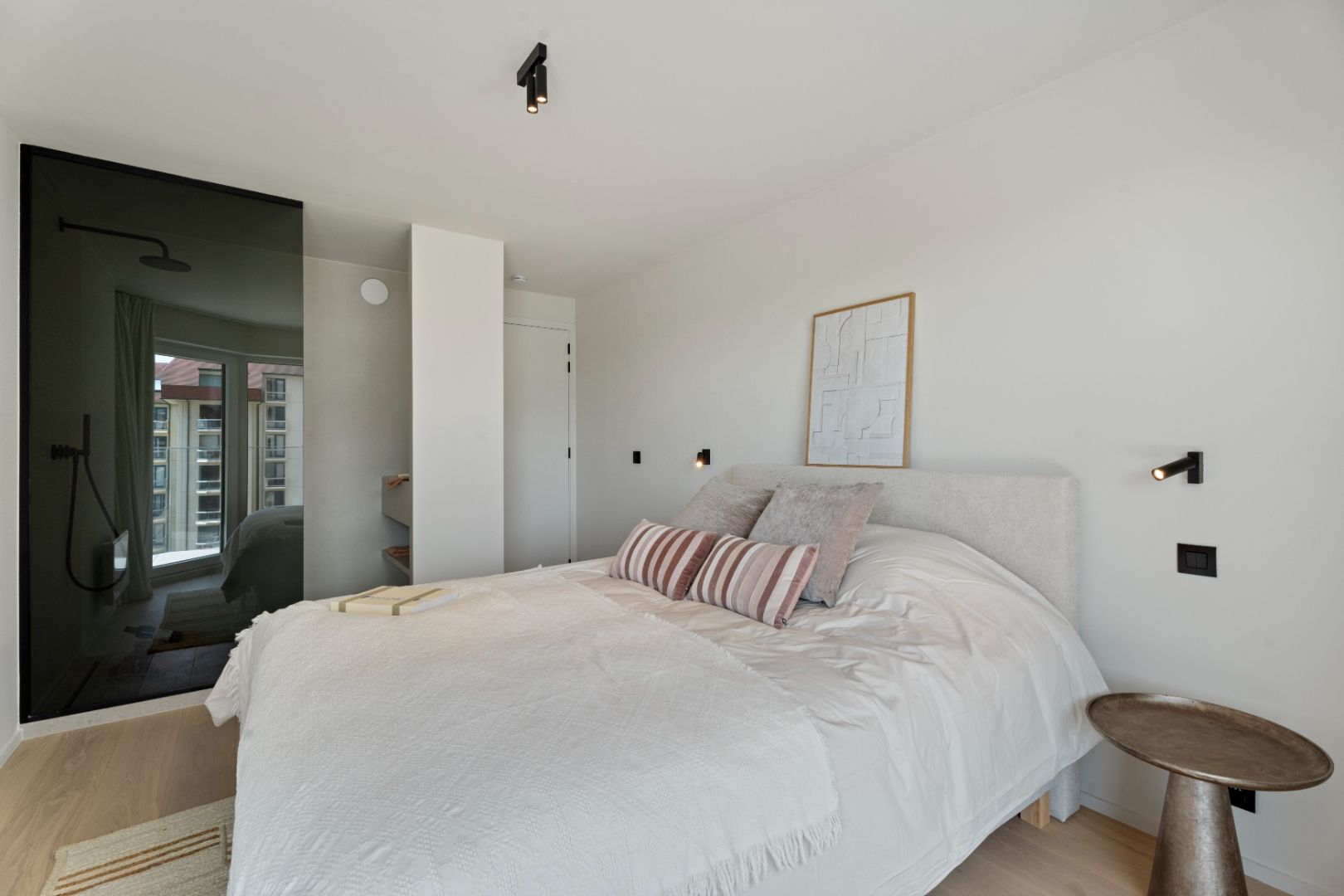 Exclusief gerenoveerd appartement met twee terrassen en zeezicht te Nieuwpoort foto 13