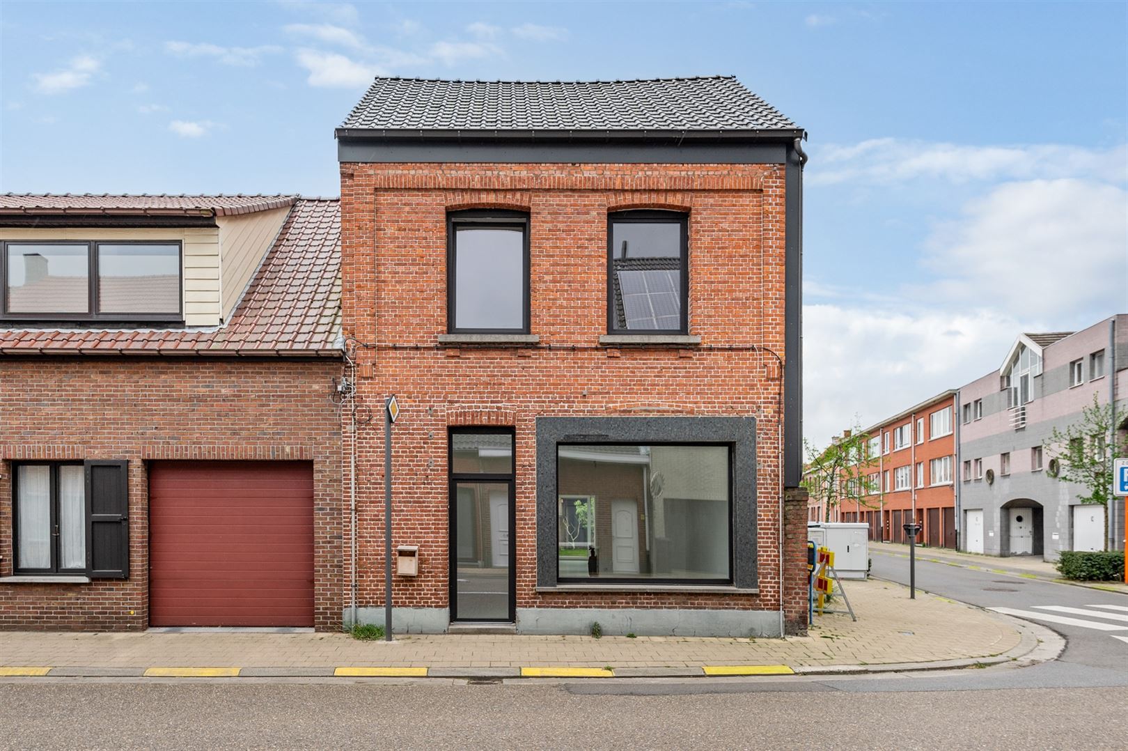 Energiezuinig gerenoveerde halfopen woning aan dorpsrand Kapellen. foto 18