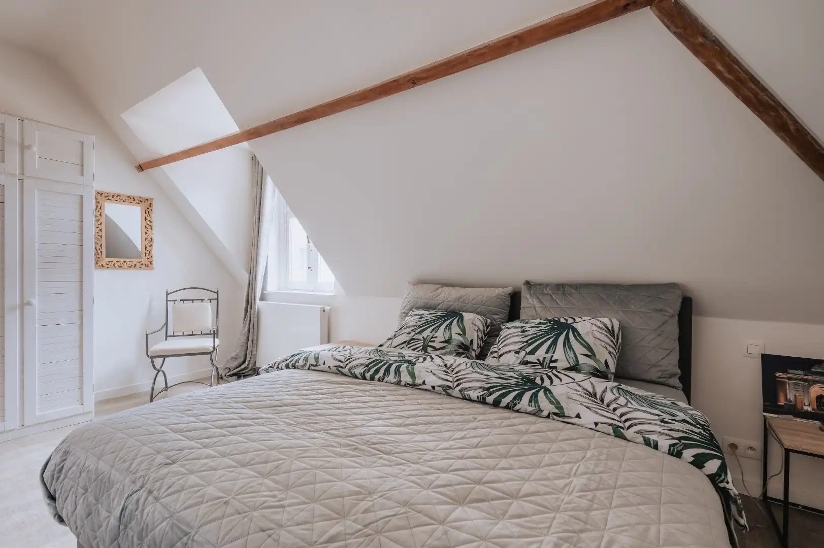 Prachtig duplexappartement in hartje Ieper foto 32