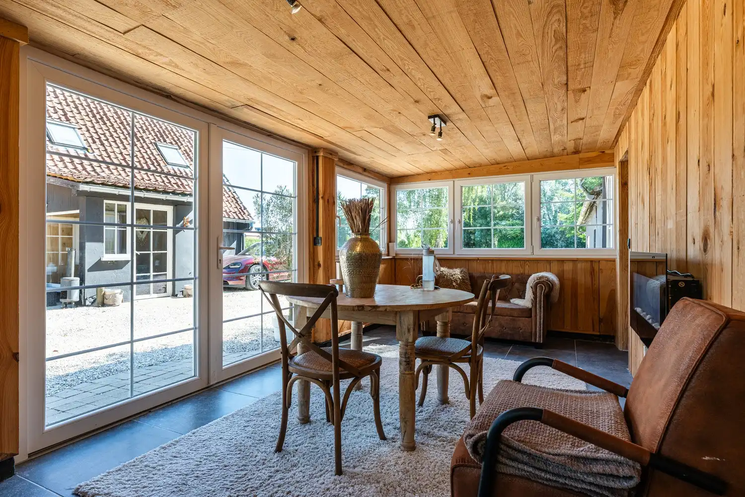 Karaktervolle hoeve op een uitzonderlijke locatie in Adegem foto 5