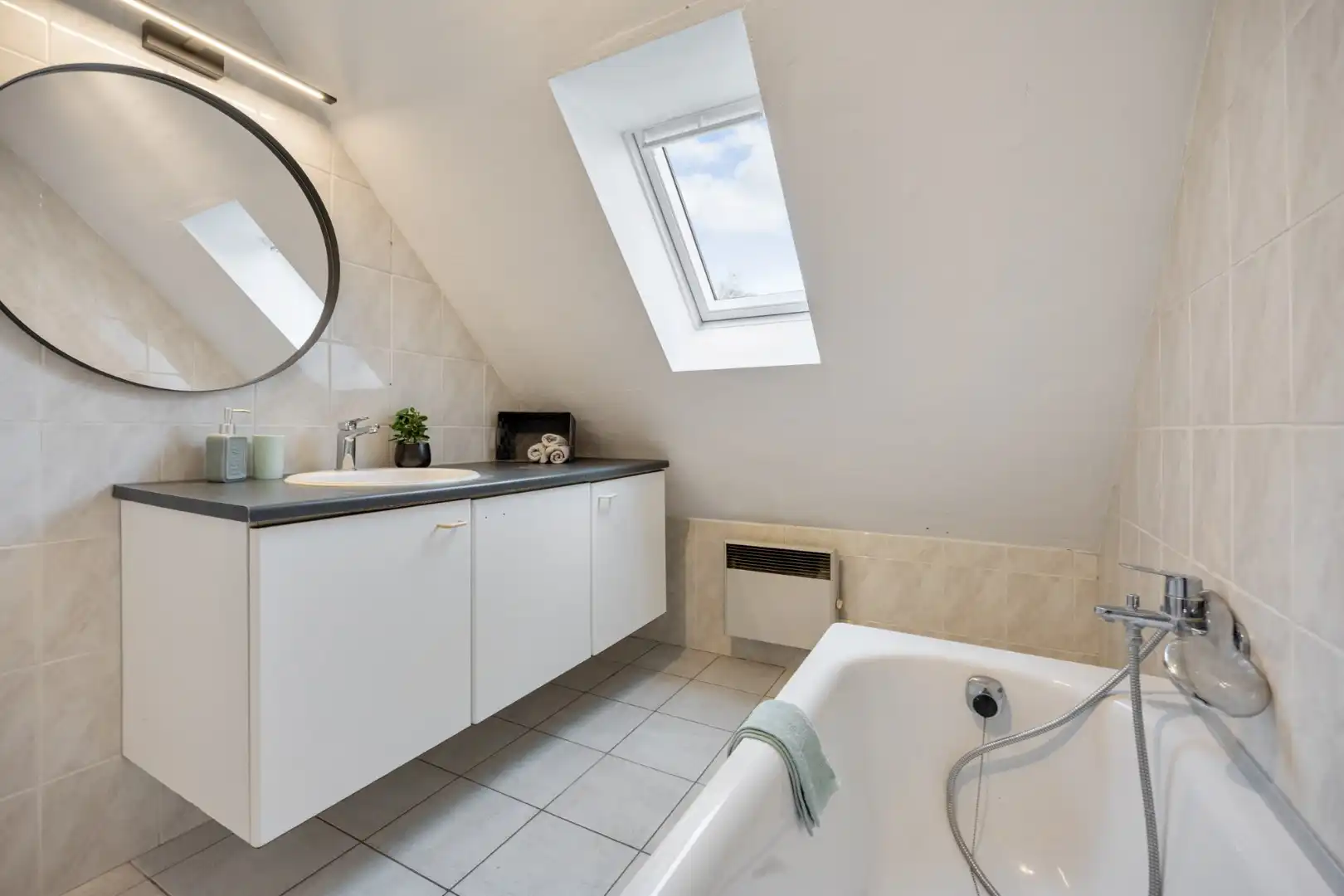 Perfect gelegen BETAALBAAR appartement te Lummen foto 6