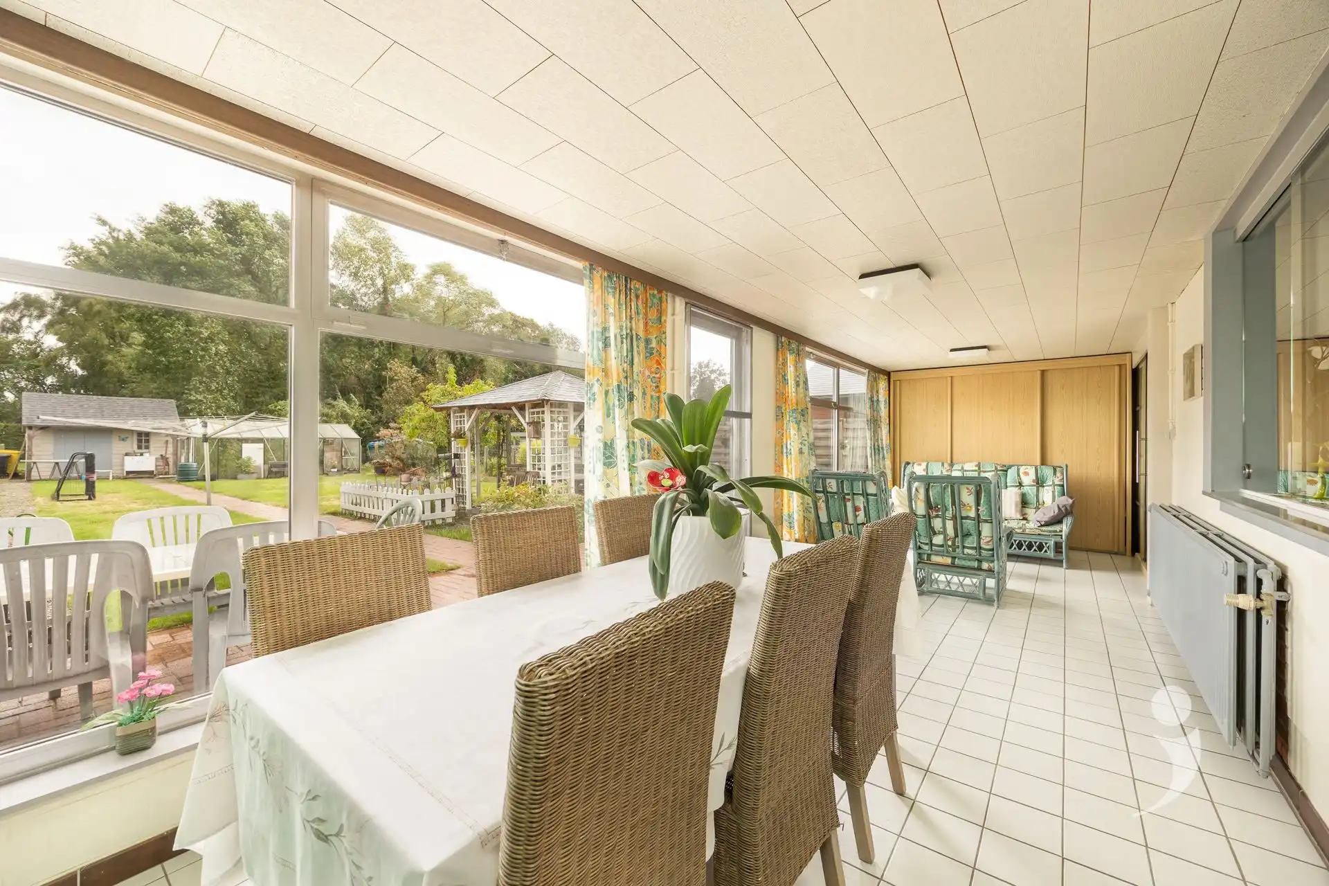 Instapklare woning in zeer rustige woonwijk! foto 8