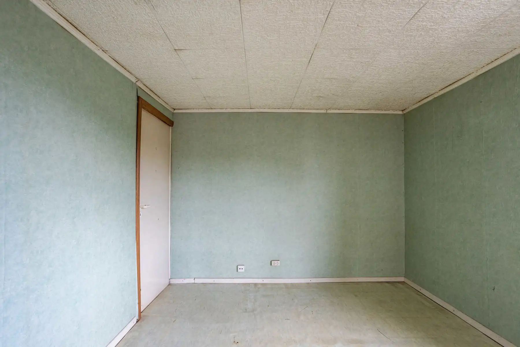 Te renoveren pand te Aaigem! foto 17