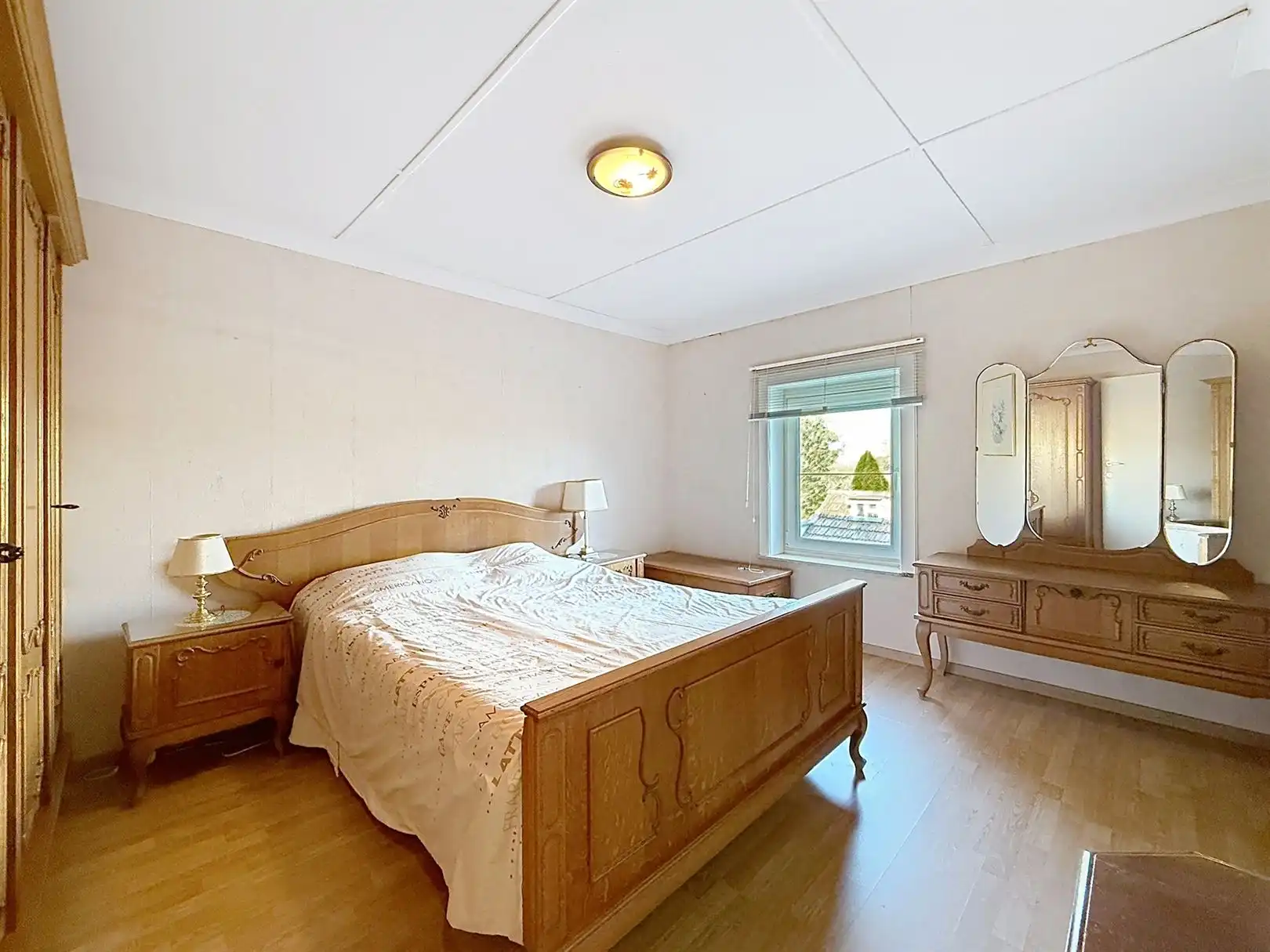 Op te frissen woning met binnenkoer, tuin, 3 slpks foto 18