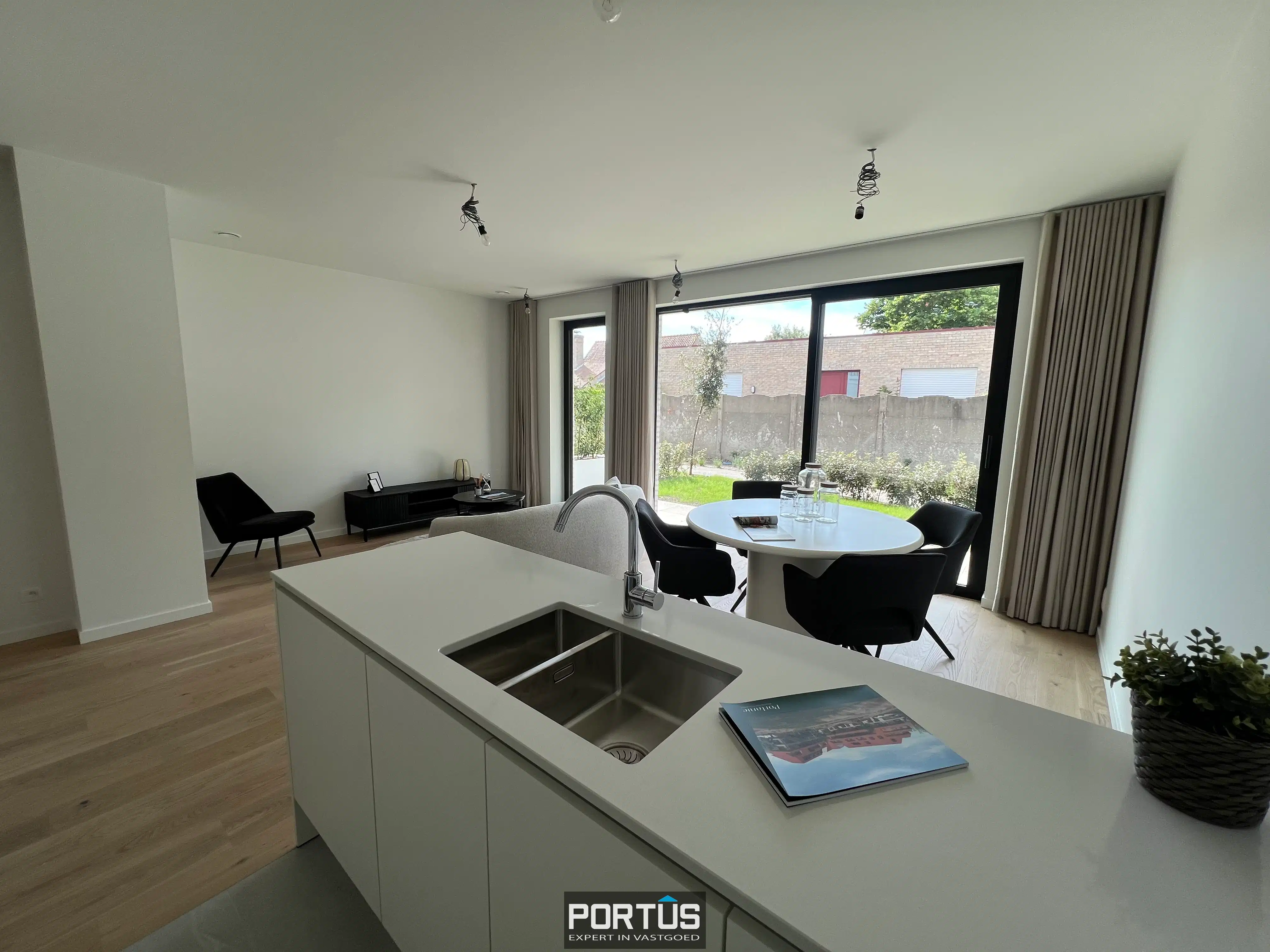 Instapklaar nieuwbouwappartement te koop met 1 slaapkamer in Residentie Portanic te Nieuwpoort foto 5