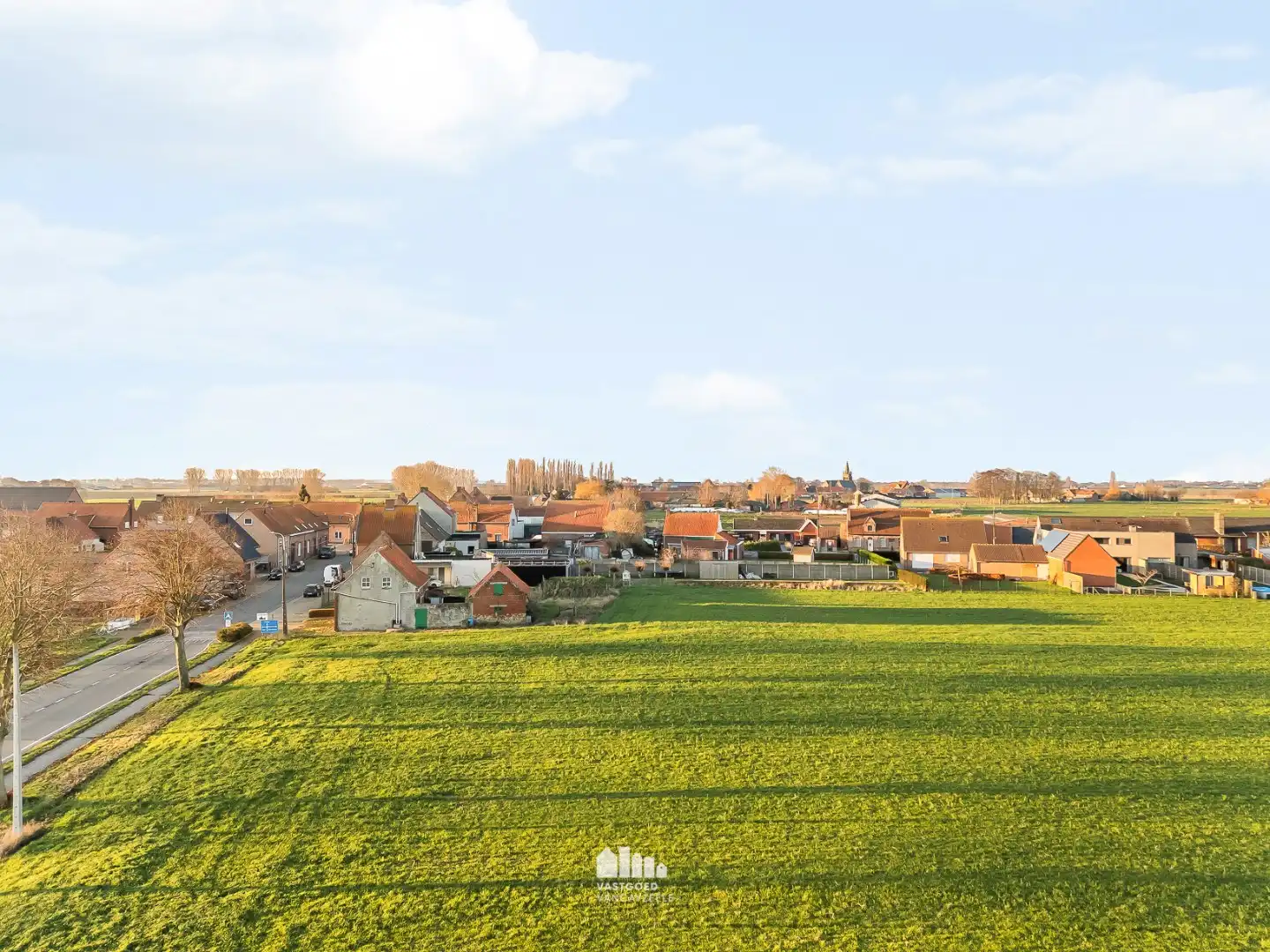 Perceel bouwgrond op rustige ligging in Zuidschote met open zicht over de velden. foto 9