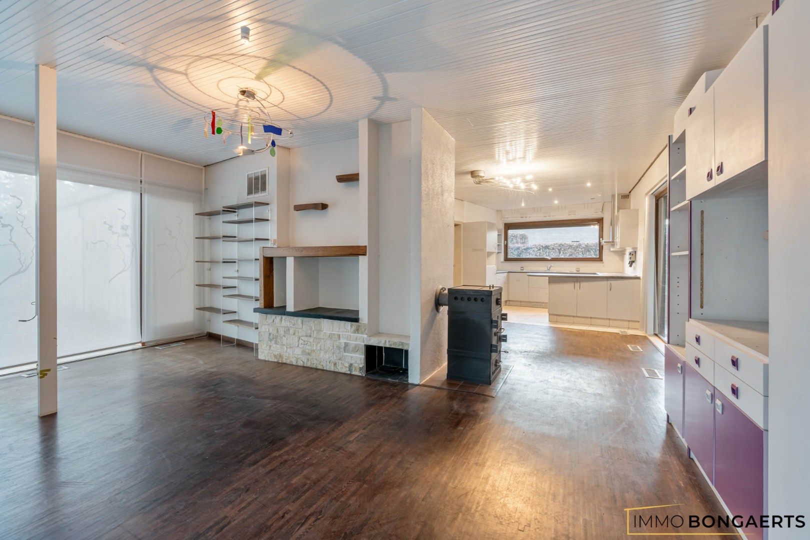 Gelijkvloerse woning met polyvalent bijgebouw foto 3