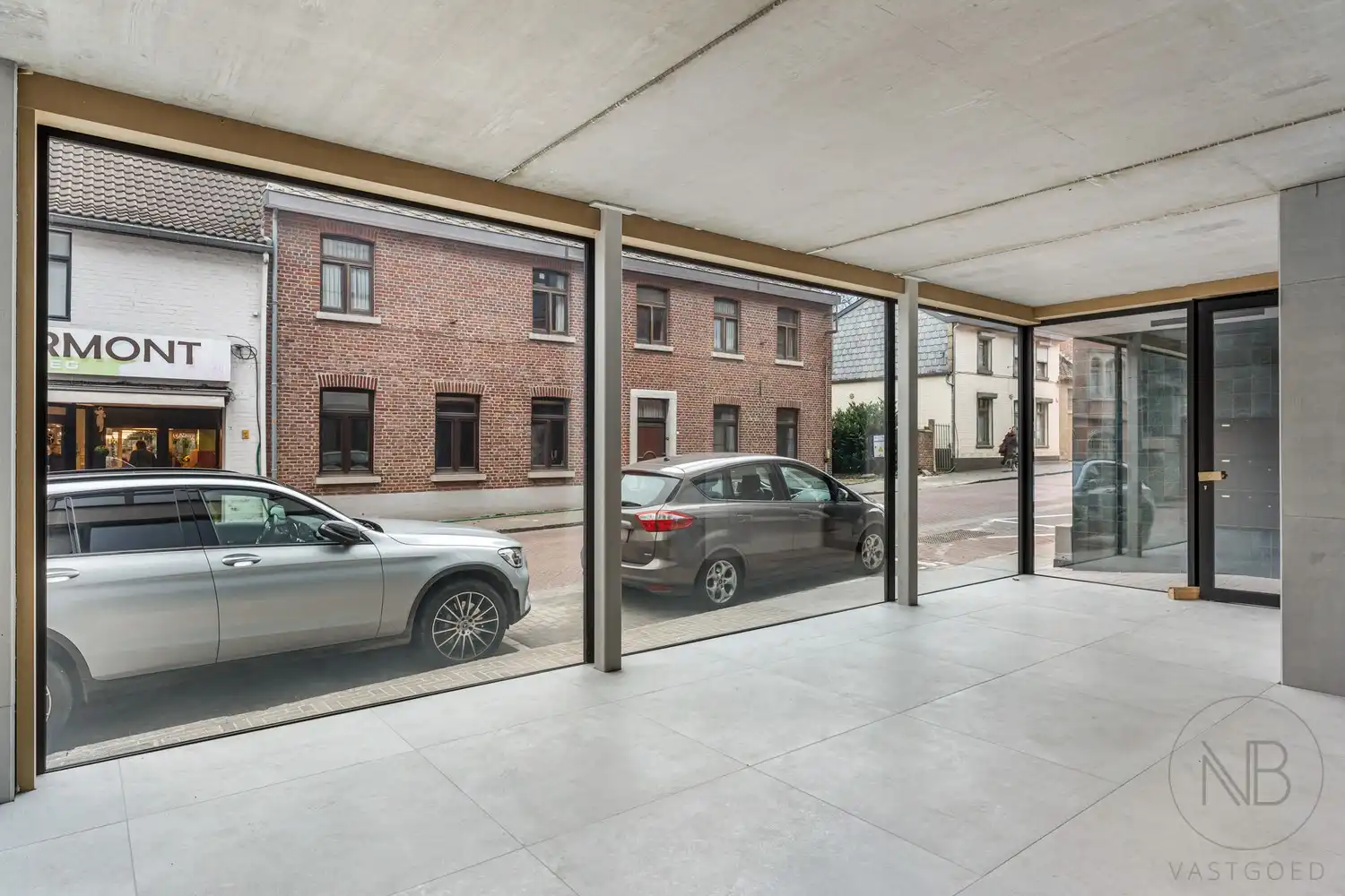 Handelspand met industriële uitstraling in het centrum van Genk! foto 6