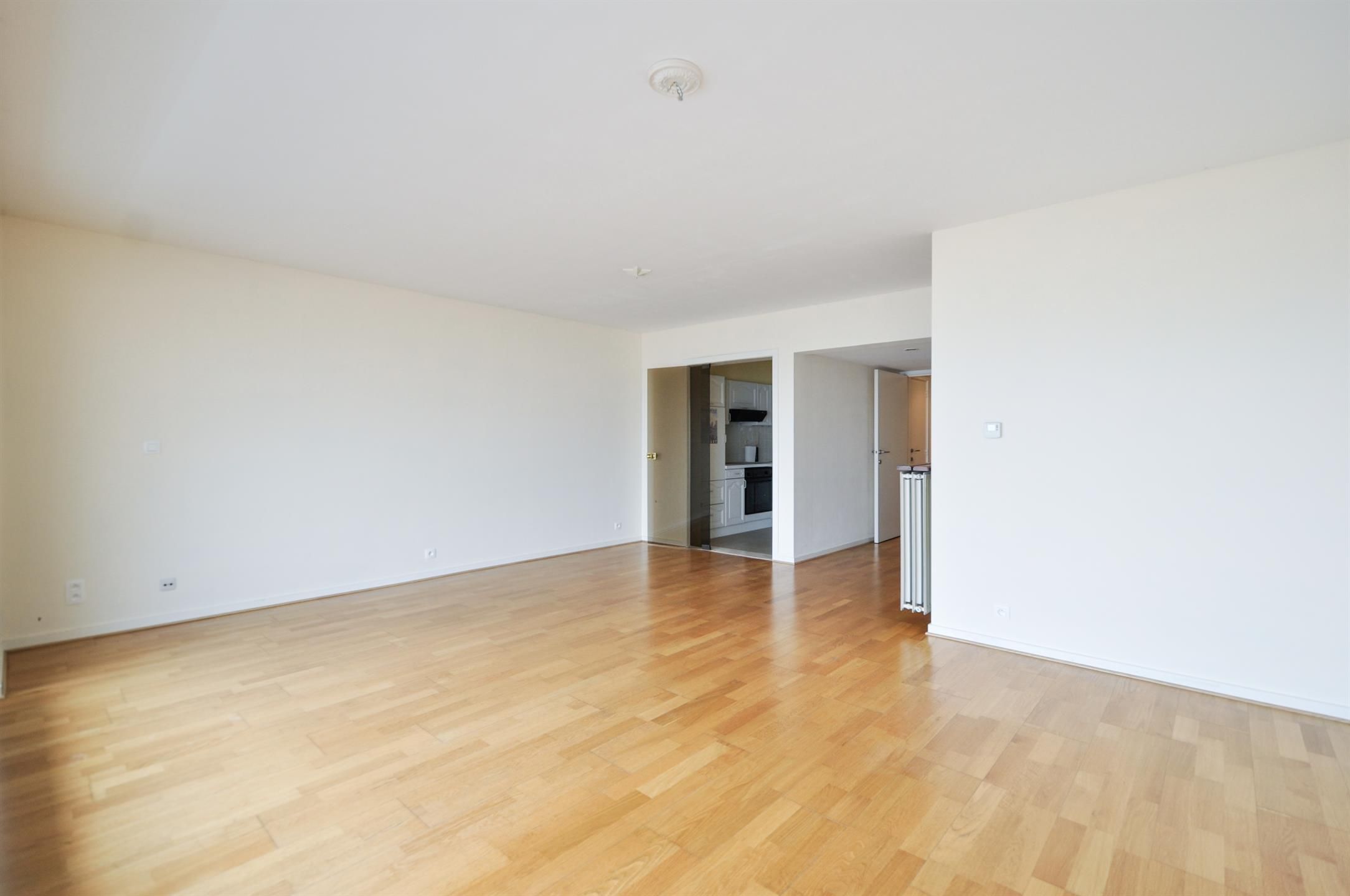 Aangenaam 2-slpk. appartement op de Zeedijk van het Zoute... foto 6