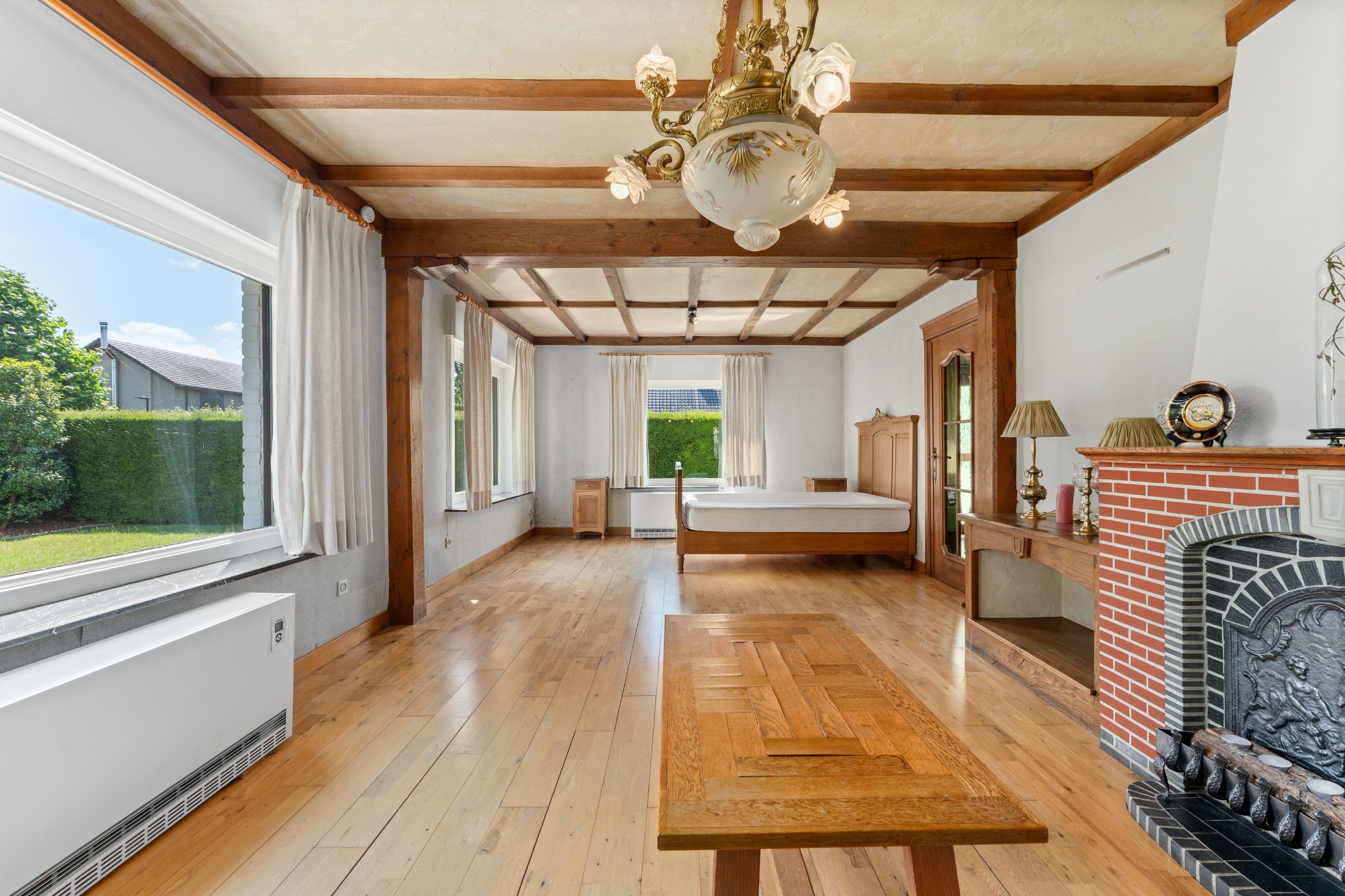 Charmante op te frissen woning met atelier in residentiële buurt foto 5