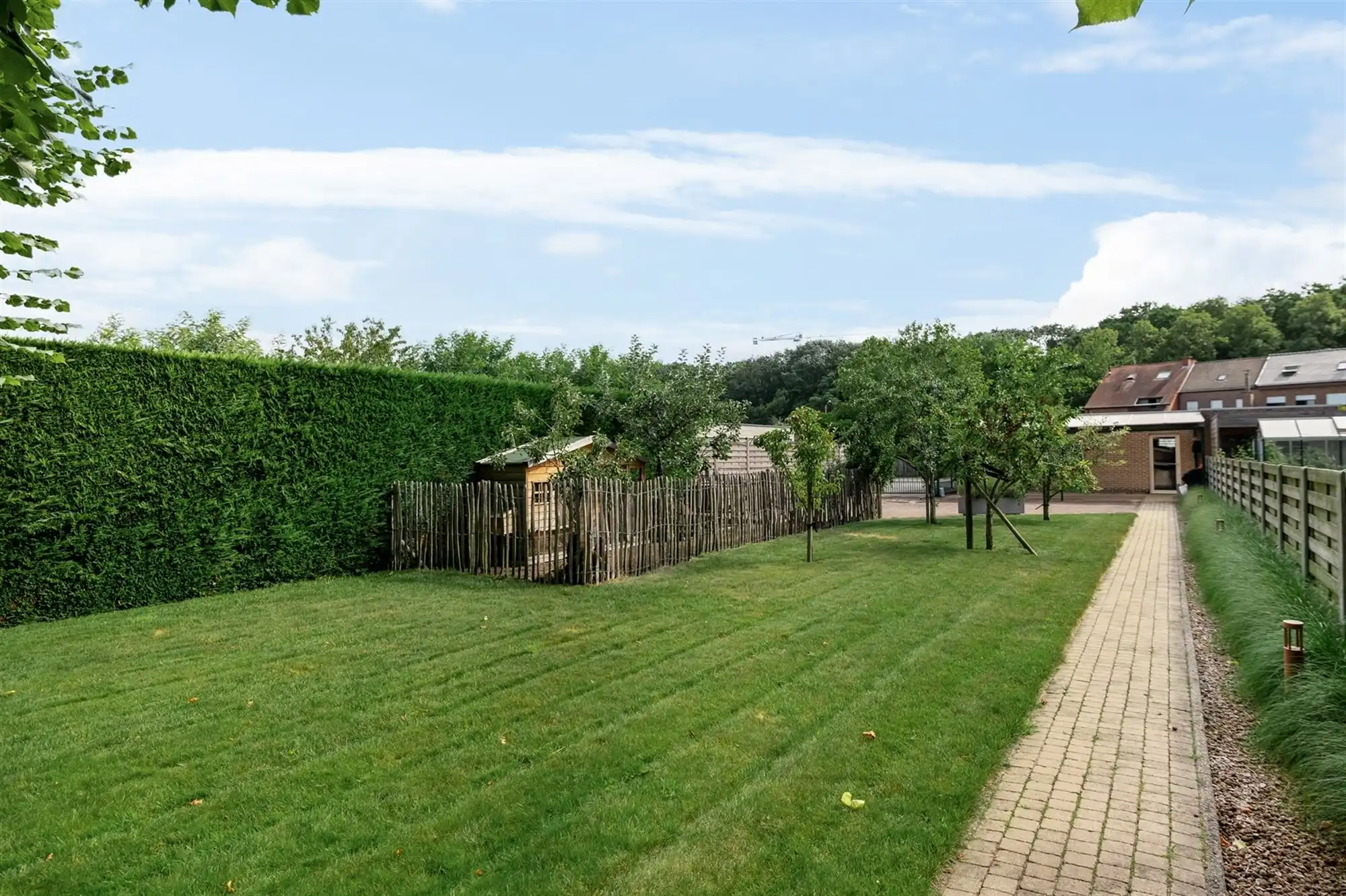 Verrassend ruime halfopen woning met 3 SLPK en bureel te Sint-Katelijne-Waver foto 16