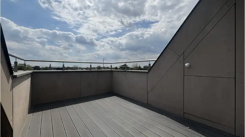 Instapklaar 2-slaapkamerappartement met TERRAS en AUTOSTANDPLAATS te huur in Torhout foto 9