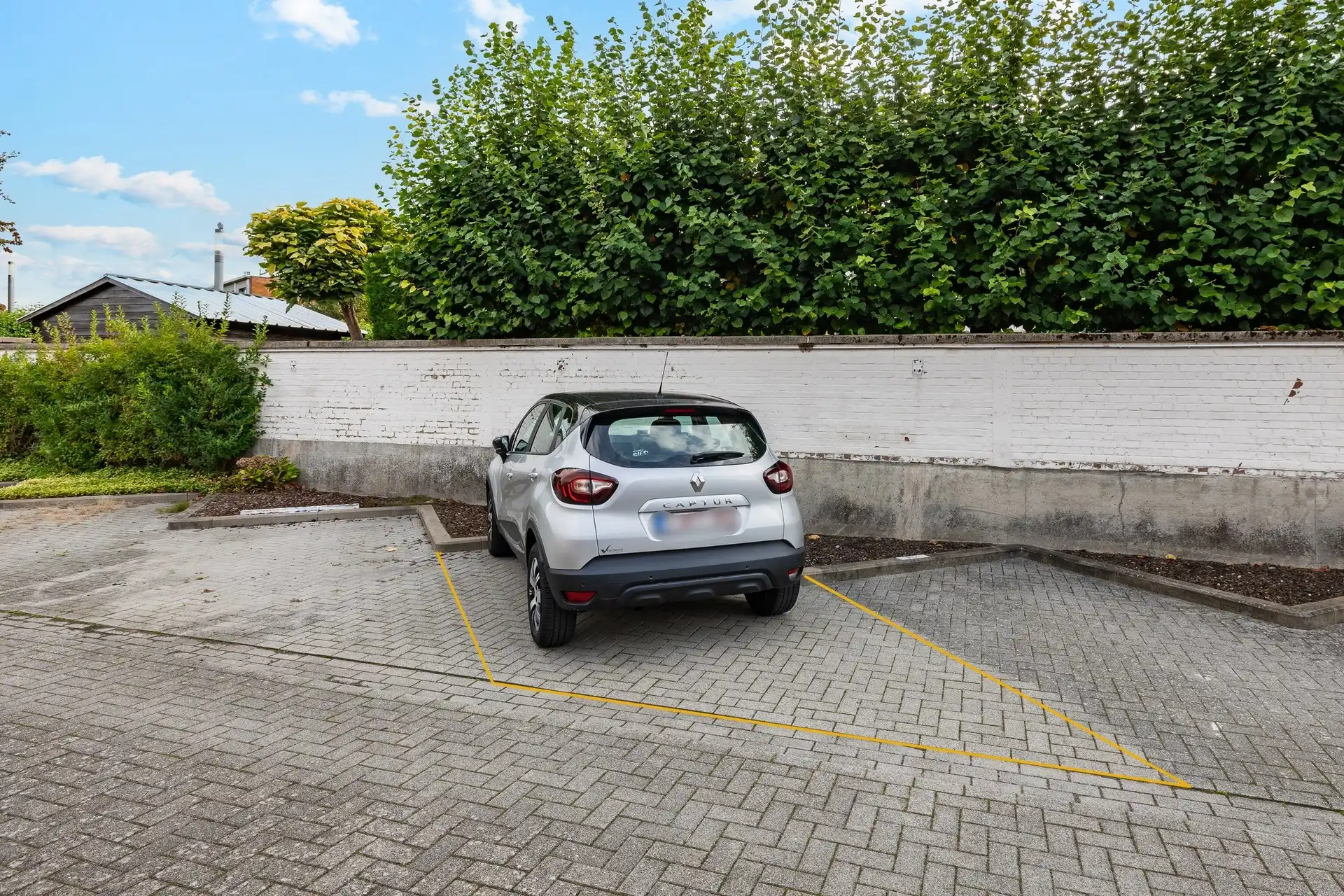 Energiezuinige stadswoning met 3 slaapkamers, terras en private parking in Aalst foto 25