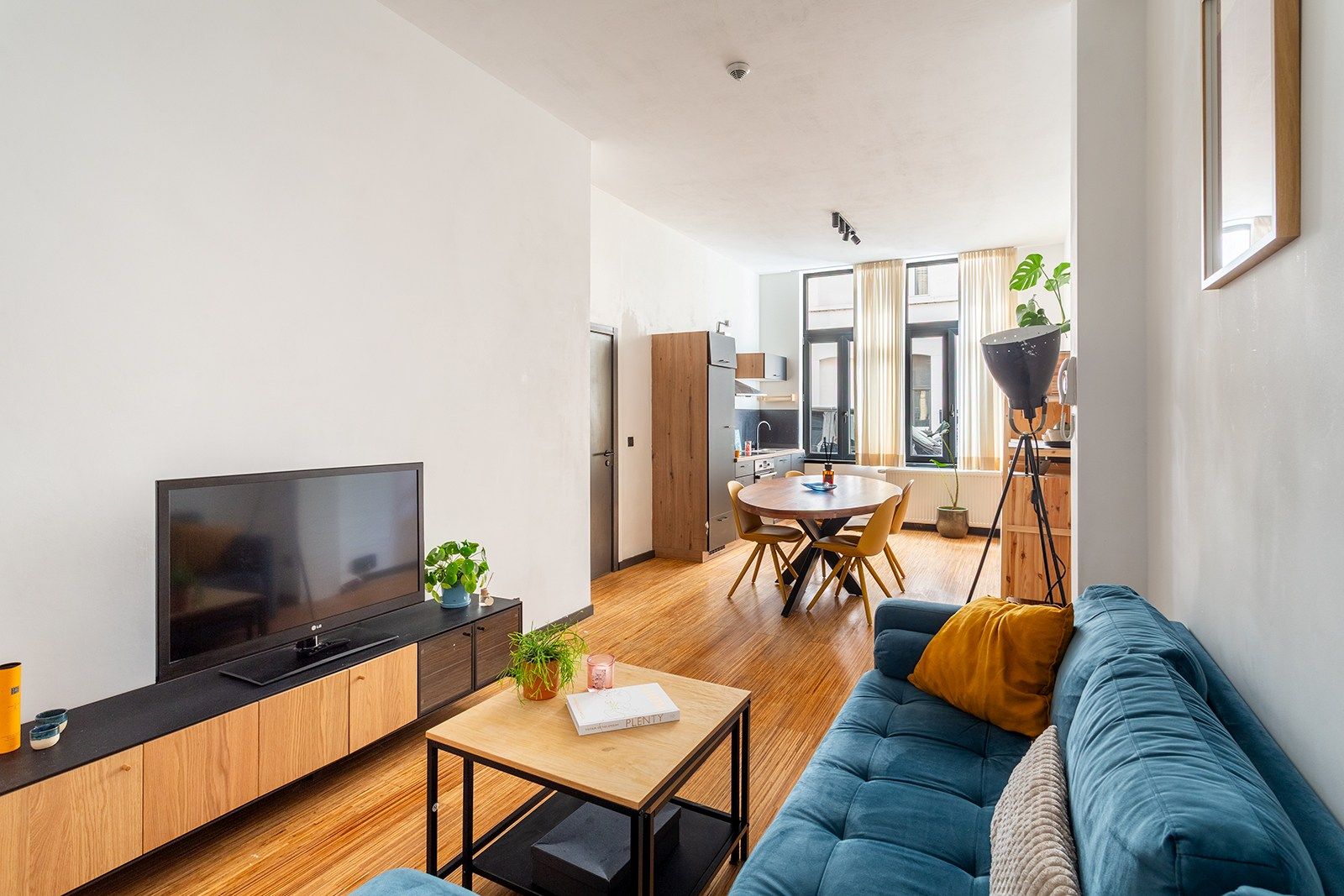 Ruime duplex om de hoek van Park Spoor Noord – Instapklaar én energiezuinig foto 2