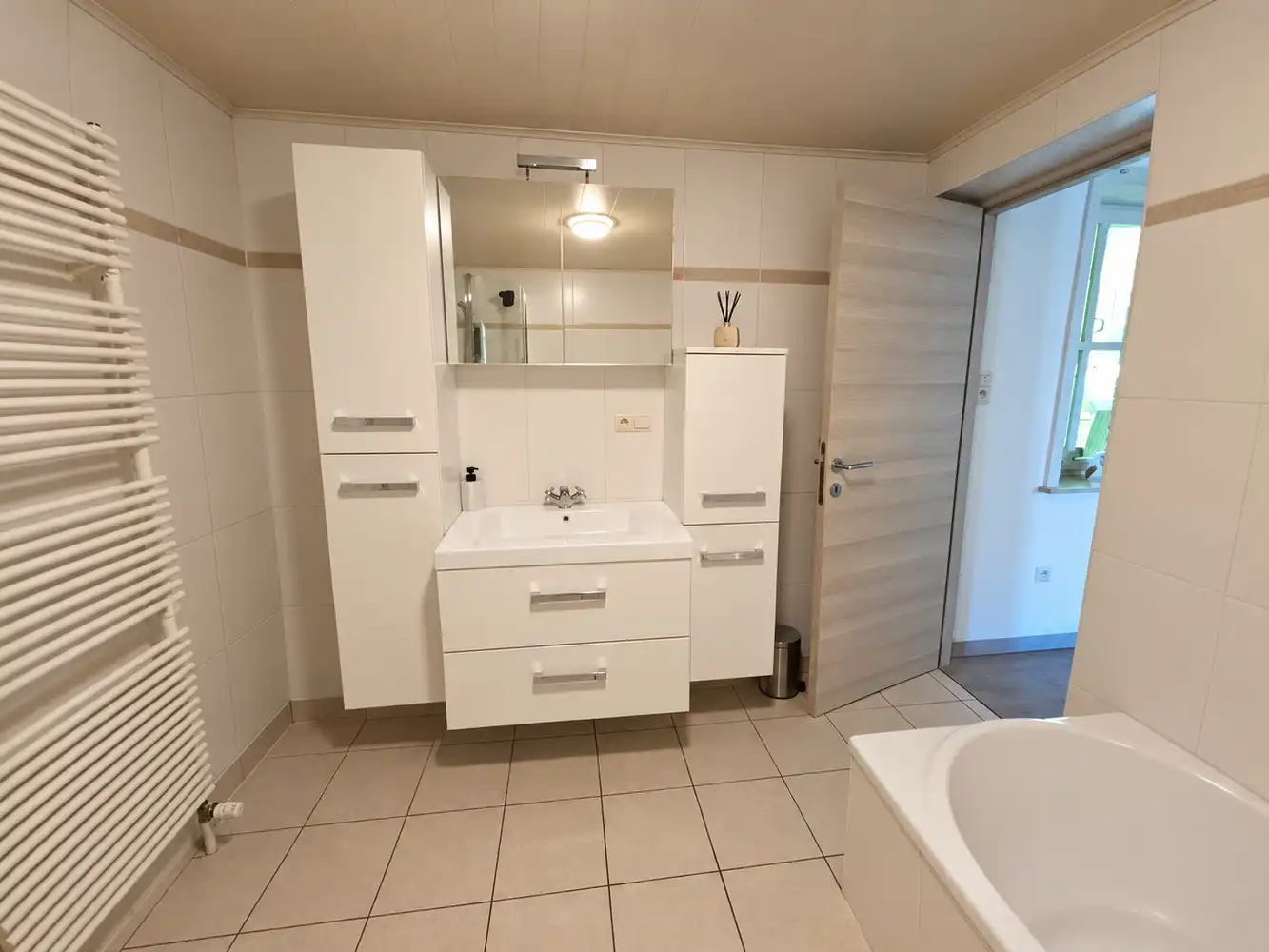 Ruime, charmante woning op een perceel van 57a80ca foto 11