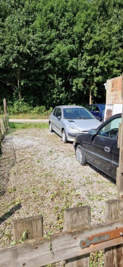 Gerenoveerde EENGEZINSWONING op 2 are 55 a met tuin( z) en parking foto 24