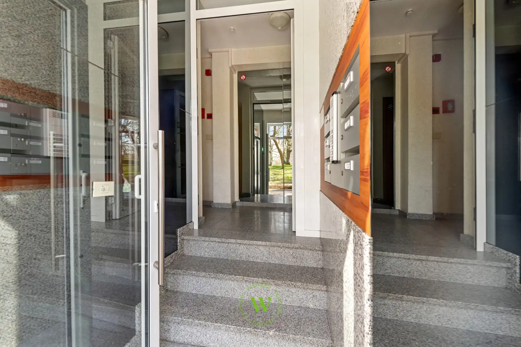 Lichtrijk 2-slaapkamerappartement met zicht op de vesten. foto 2