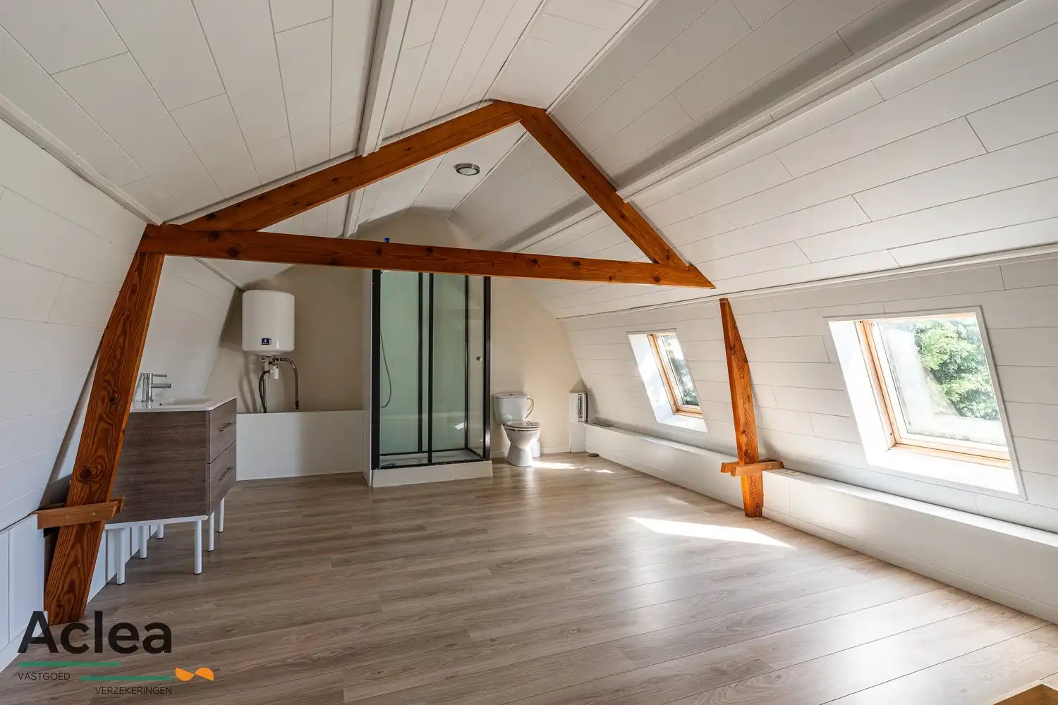 Dijkwoning met prachtig vergezicht foto 18