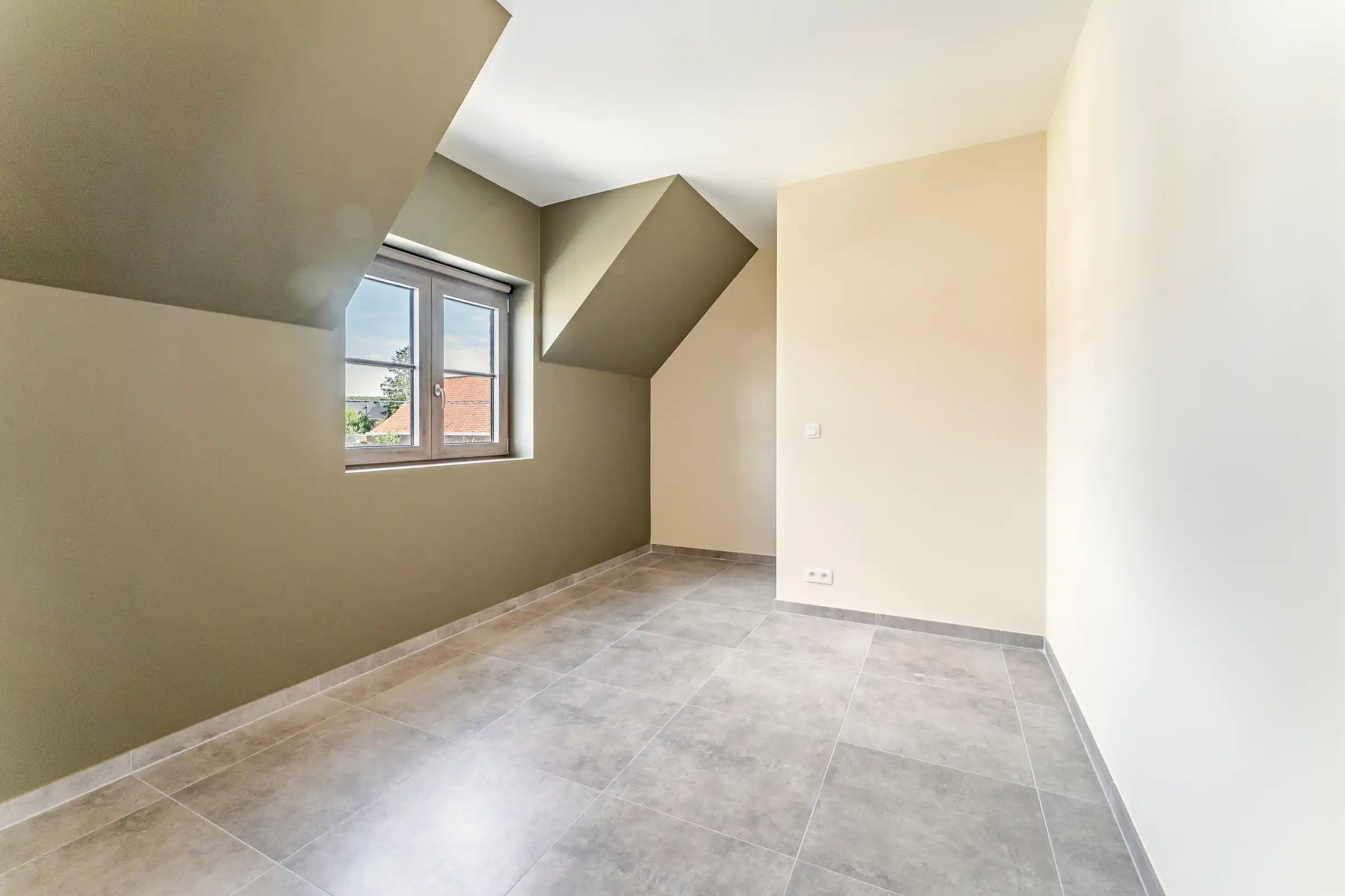 Ruim villa-appartement met 2 terrassen en groen zicht foto 10
