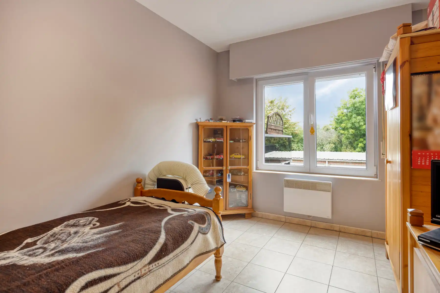 Instapklaar appartement met 2 slaapkamers en garage! foto 10