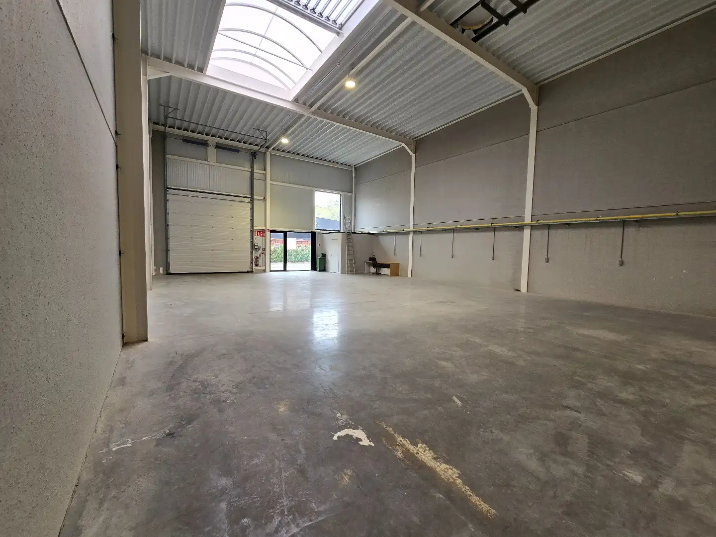 Recent magazijn, 216m², op industrieterrein 'Stadsheide', vlakbij Corda Campus foto 8