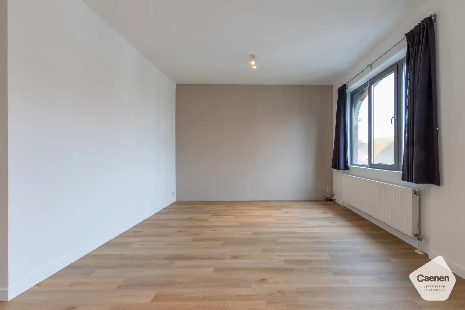 Ruim en lichtrijk appartement met open leefruimte op wandelafstand van jachthaven en strand foto 7