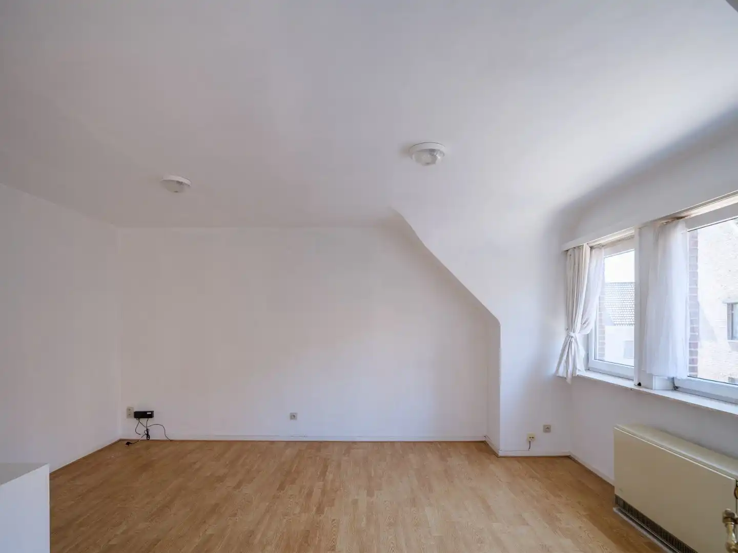 Ruim appartement met terras, garage en 2 slaapkamers in Drongen foto 2