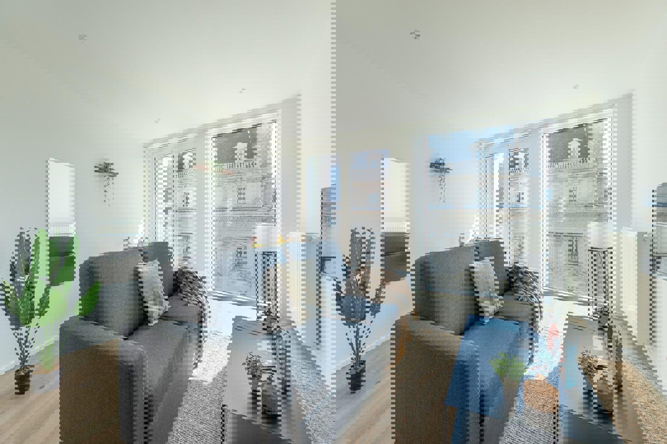 Centrum: Gemeubileerd appartement met 1 slaapkamer! foto 3