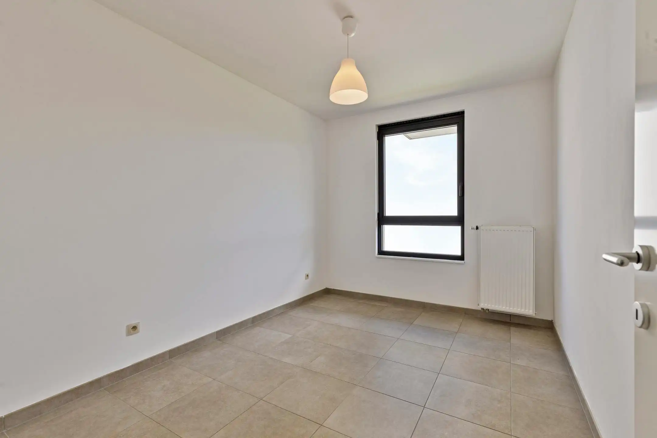 Modern en instapklaar appartement te koop in Roeselare foto 8
