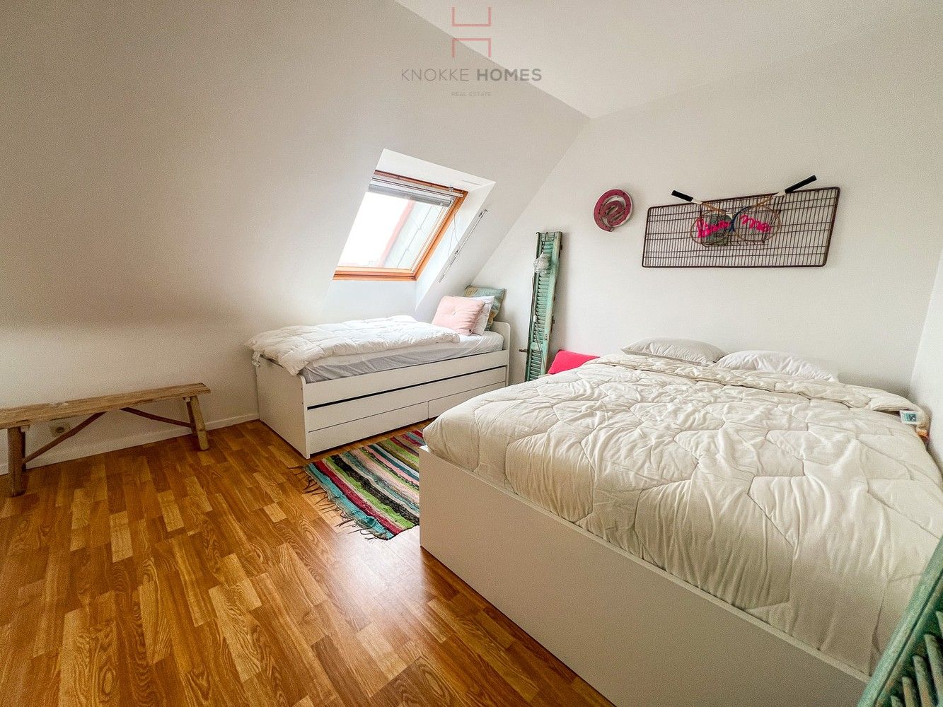 Ruime en gezellig gemeubelde vakantie-duplex met 2 mooie terrassen op de Van Bunnenlaan foto 13