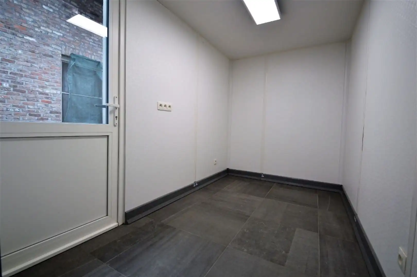 Goed gelegen horecazaak foto 19